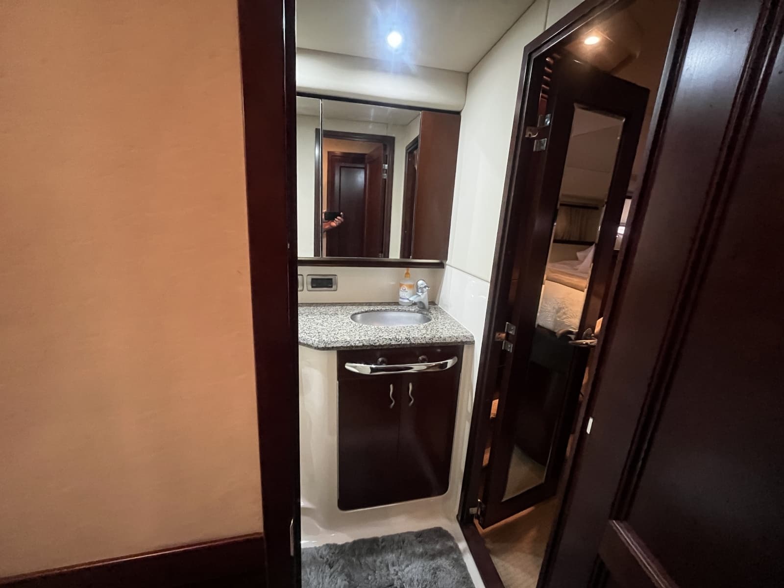 2006 Sea Ray 58 Sedan Bridge - Photo 100