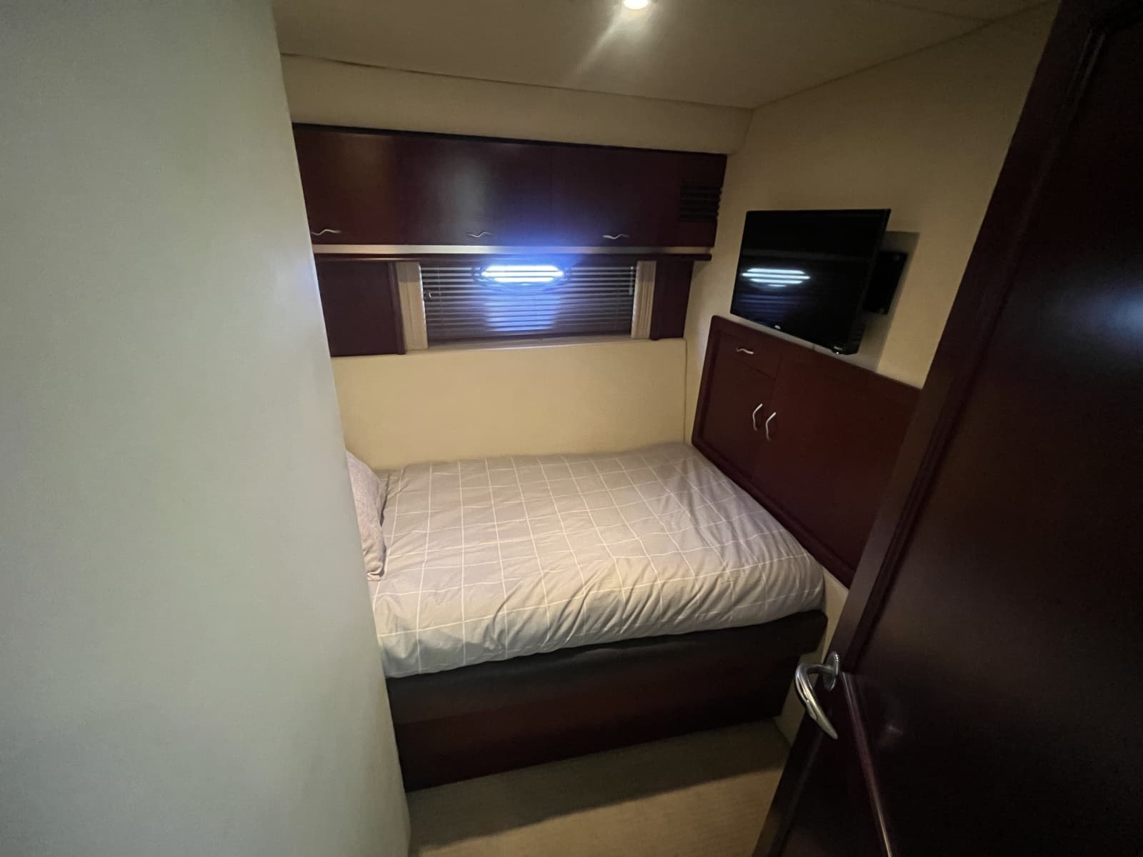 2006 Sea Ray 58 Sedan Bridge - Photo 102