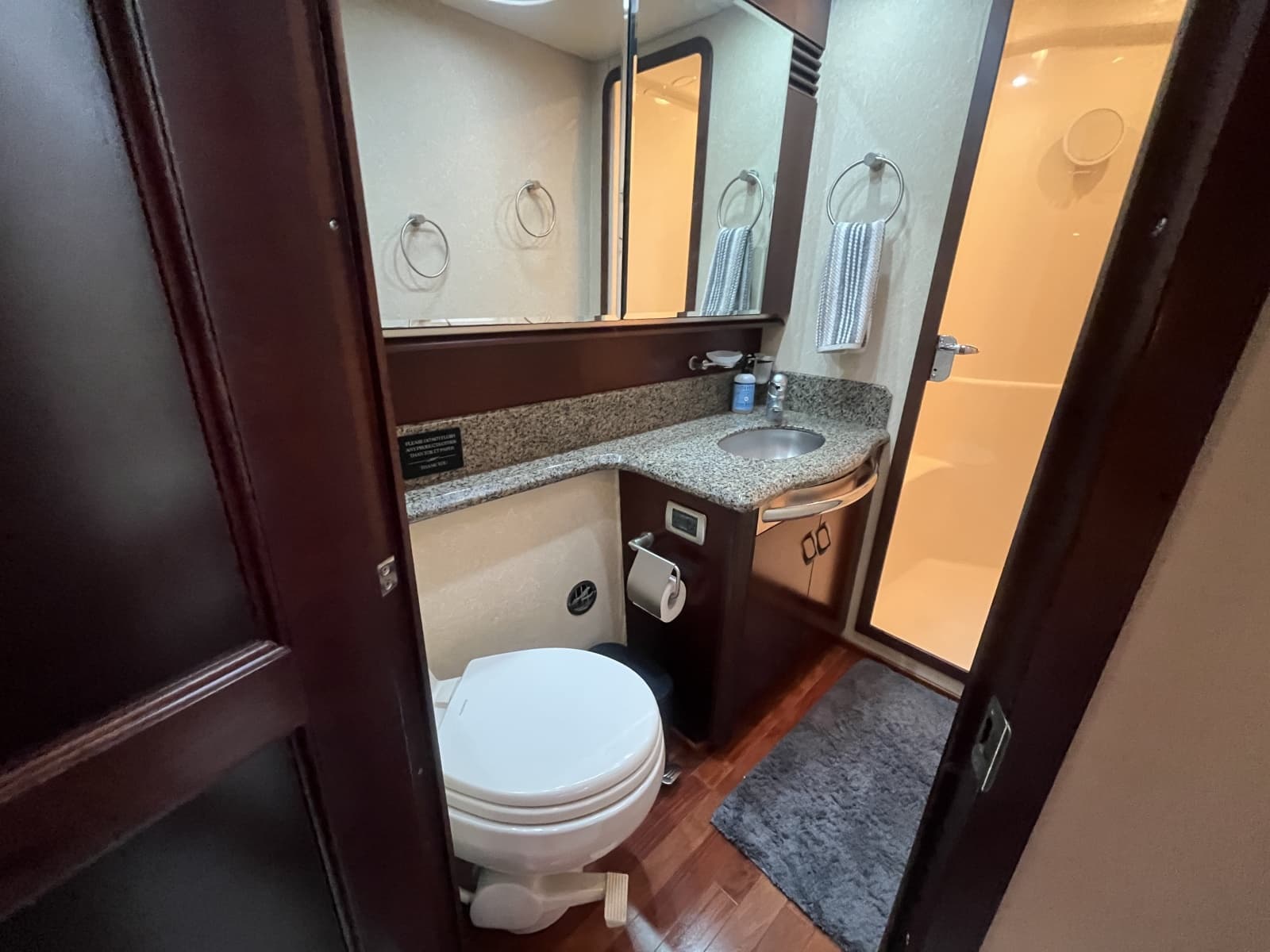 2006 Sea Ray 58 Sedan Bridge - Photo 78