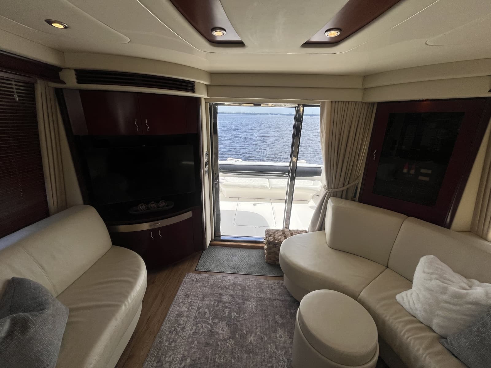 2006 Sea Ray 58 Sedan Bridge - Photo 33