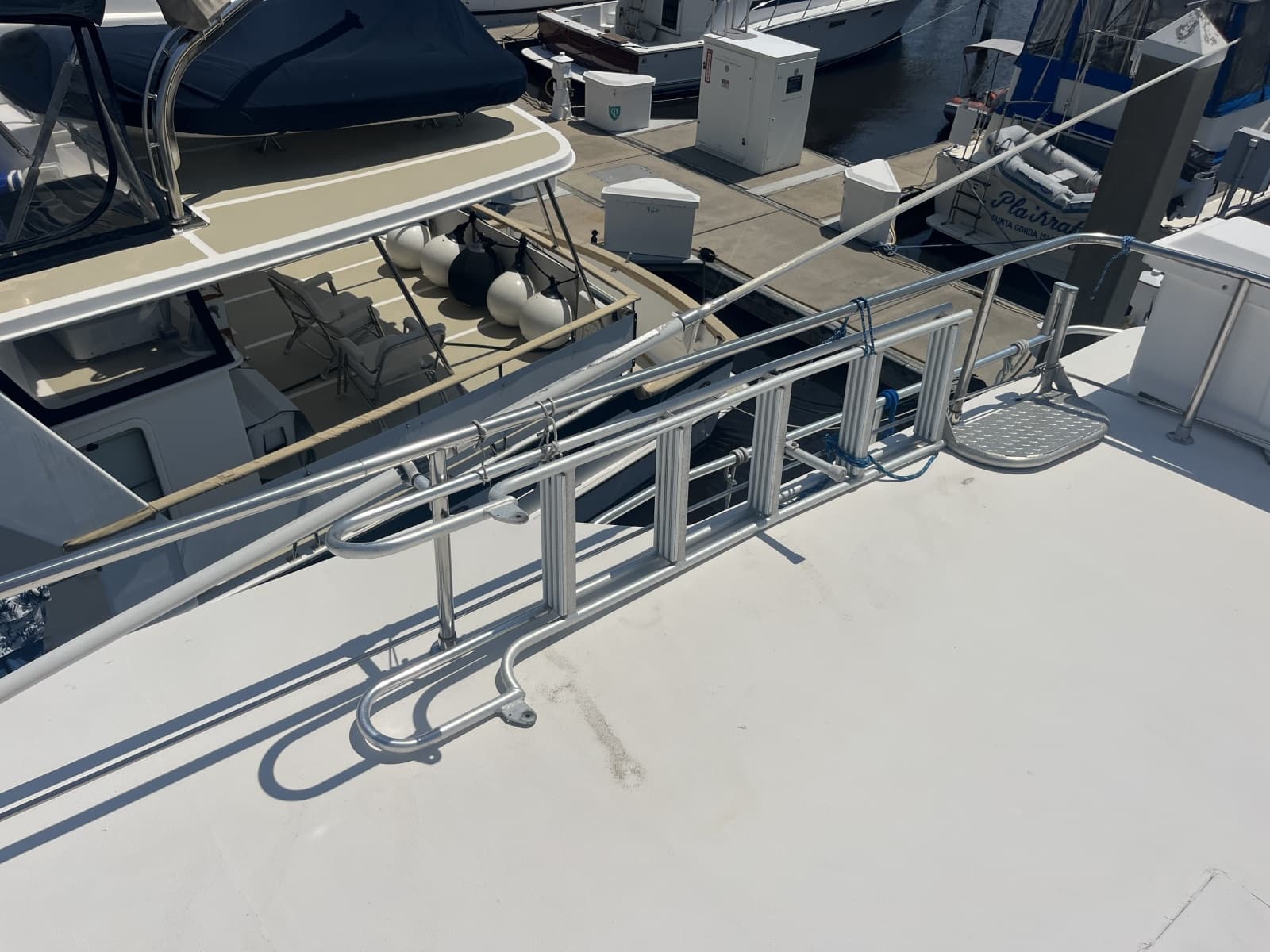 2001 Great Harbour GH47 - Photo 21