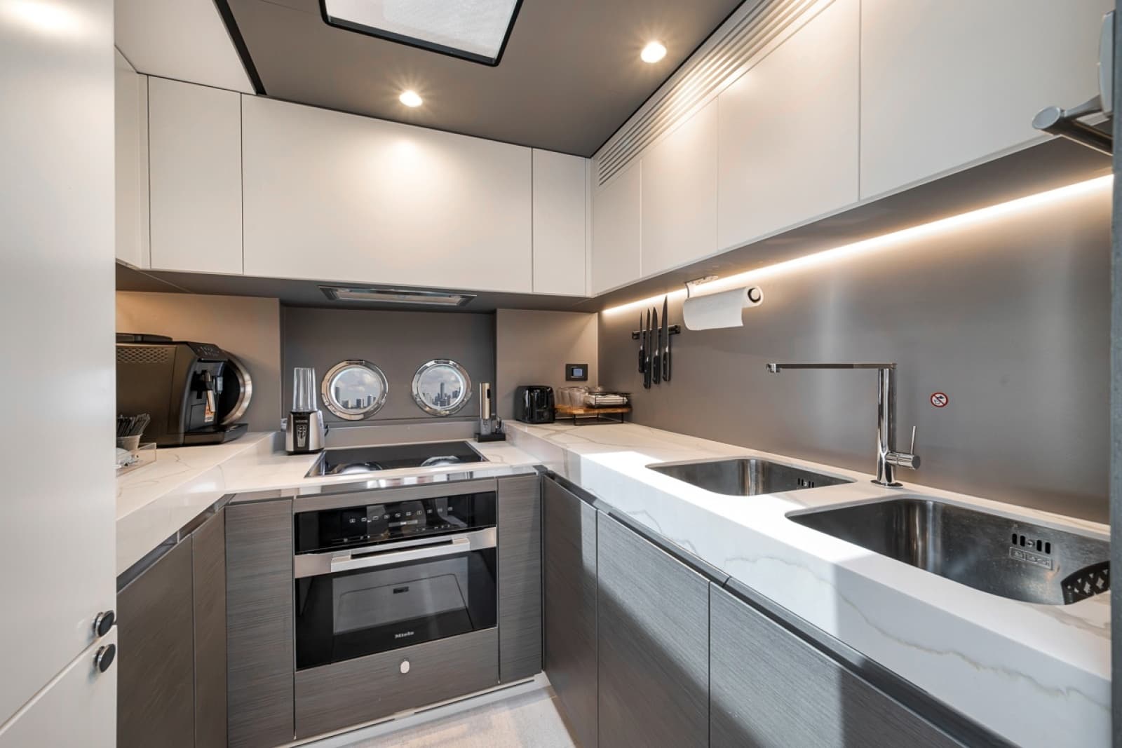 2024 Azimut S8 - Photo 31