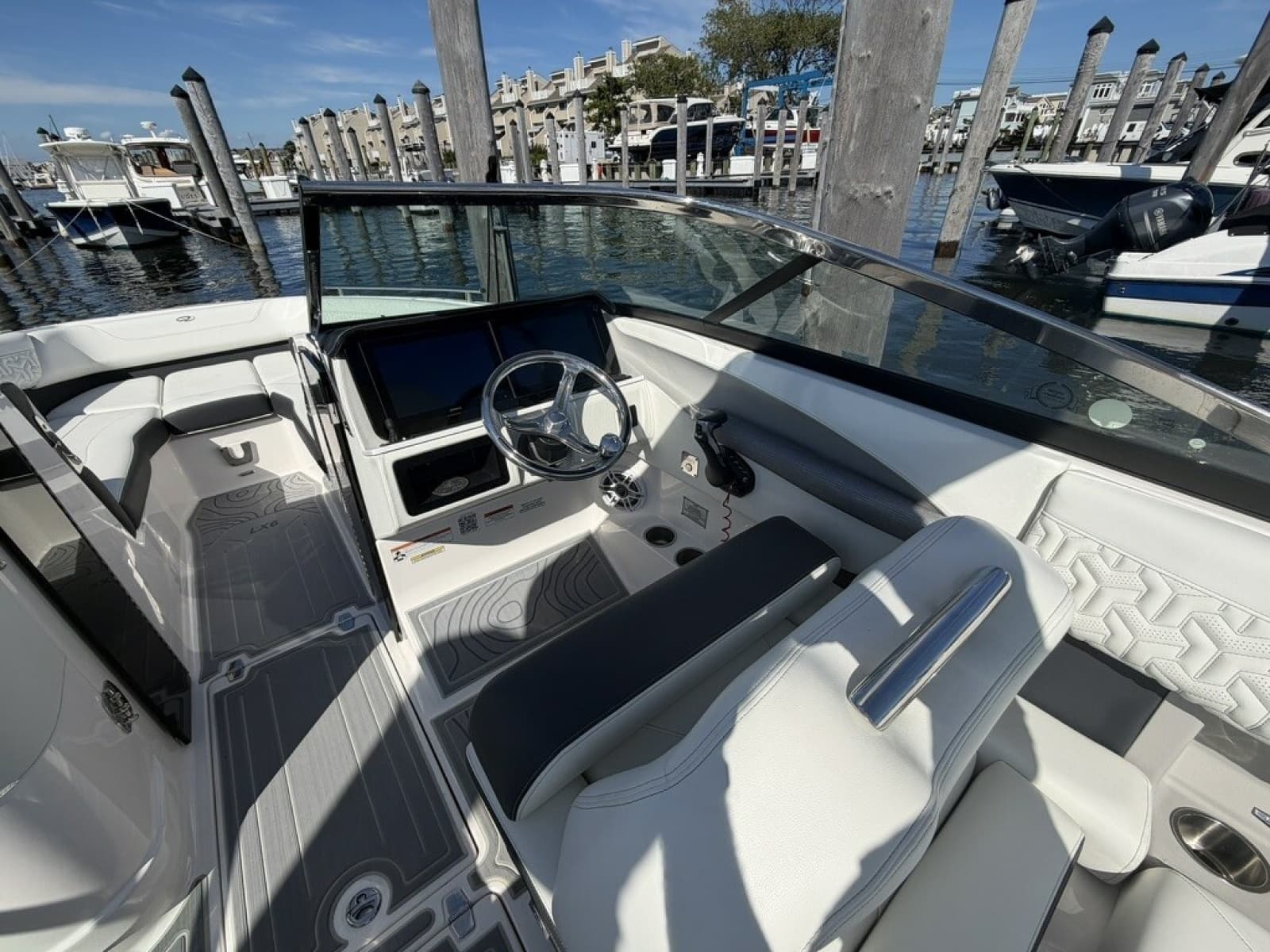 2024 Regal LX6 - Photo 8