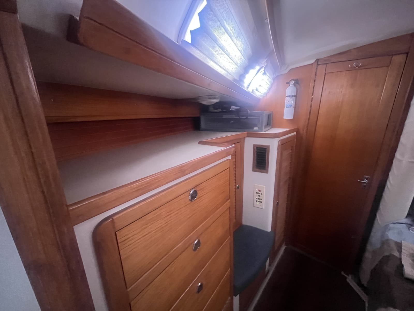 1999 Catalina 42 MKII - Photo 60