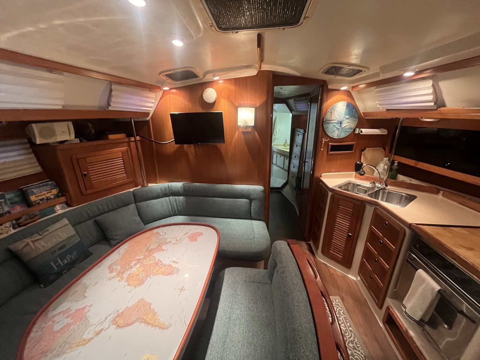 1999 Catalina 42 MKII - Photo 48