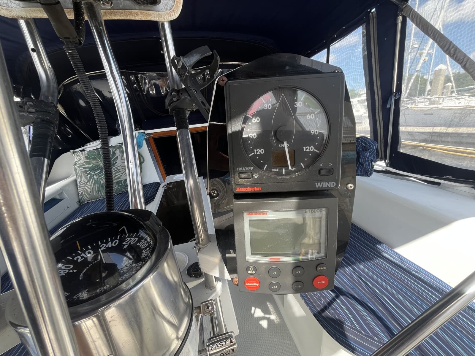 1999 Catalina 42 MKII - Photo 19