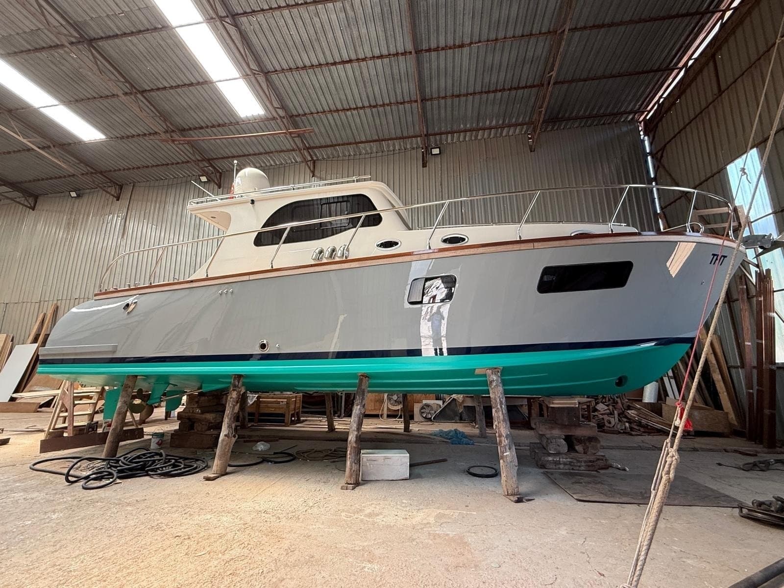 2024 Custom 37 - Photo 11