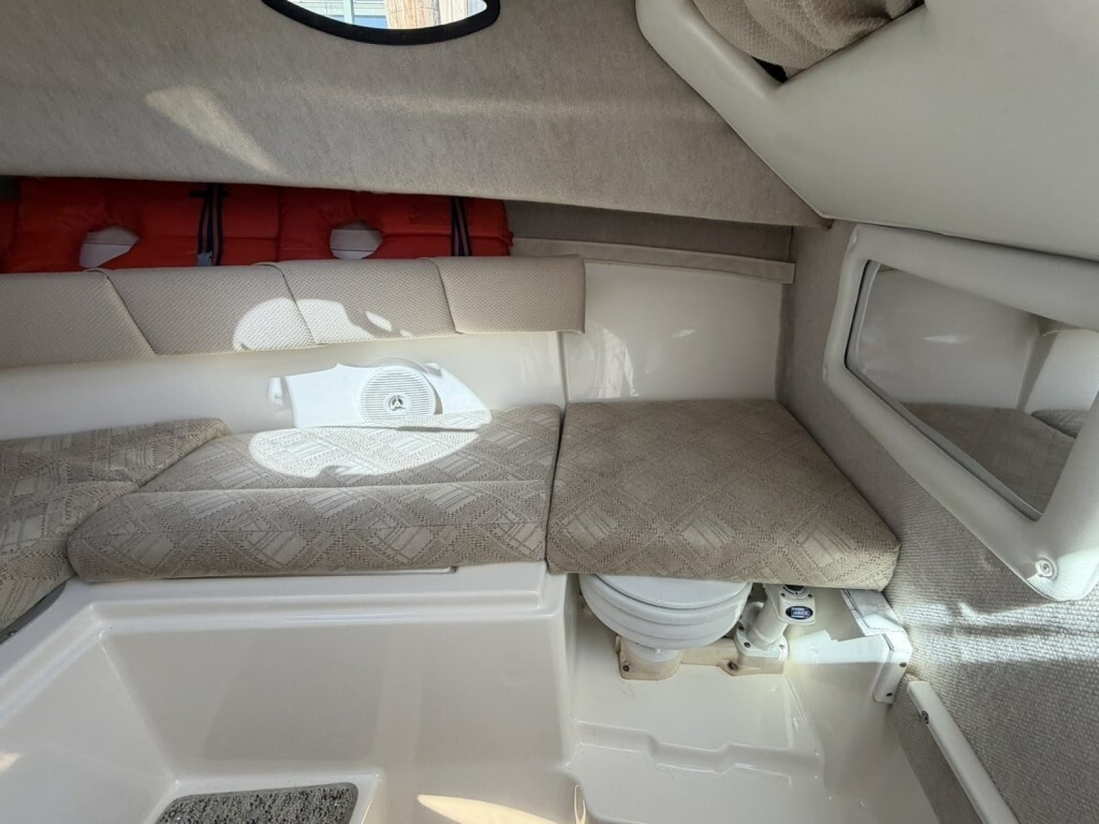 2008 Seaswirl Striper 2301 Walkaround I/O - Photo 19