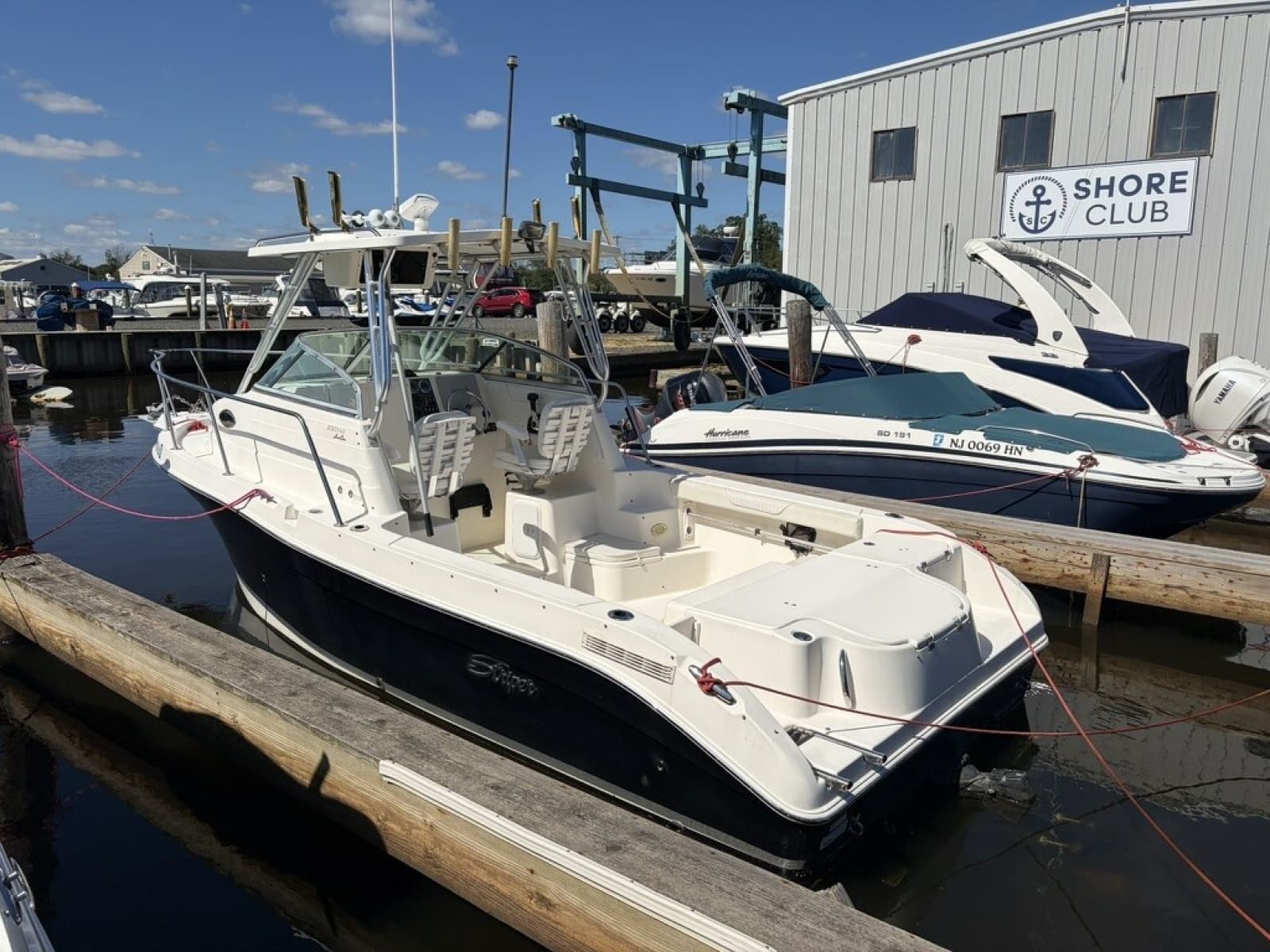 2008 Seaswirl Striper 2301 Walkaround I/O - Photo 3