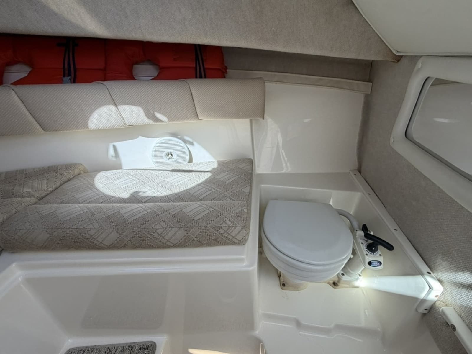 2008 Seaswirl Striper 2301 Walkaround I/O - Photo 20