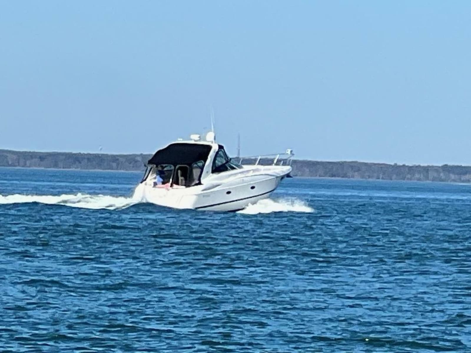 2004 Cruisers 370 - Photo 117