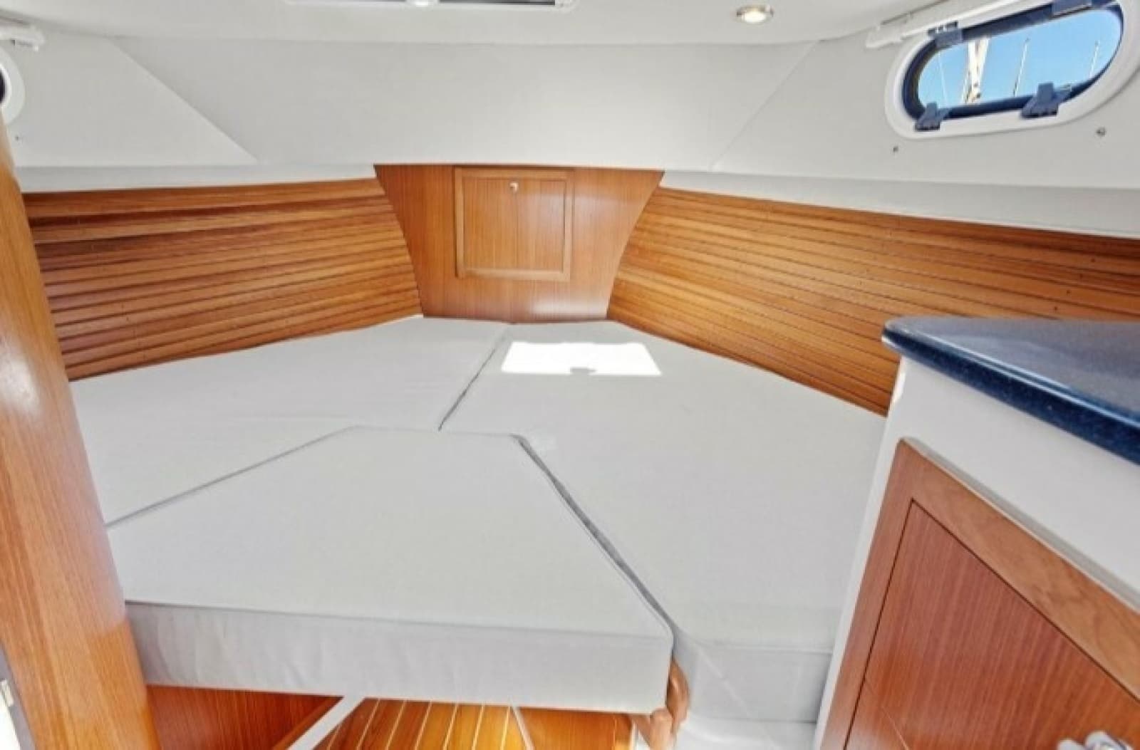 2020 Catalina  - Photo 20