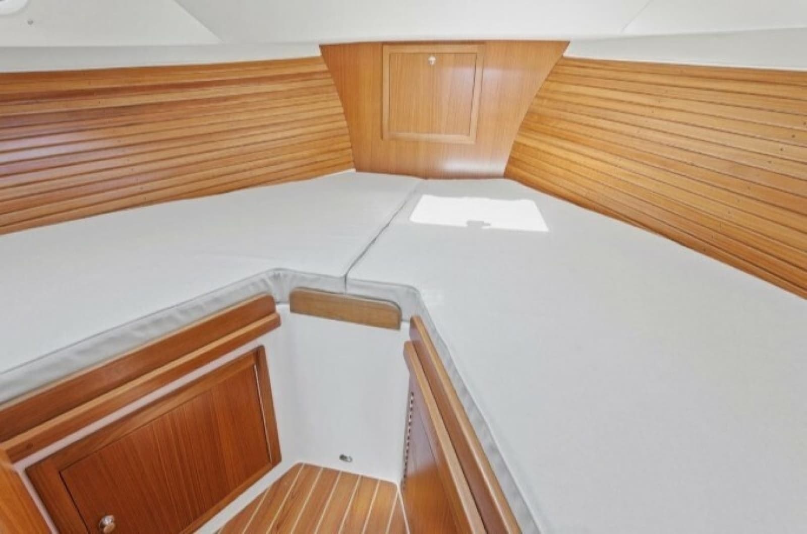 2020 Catalina  - Photo 19