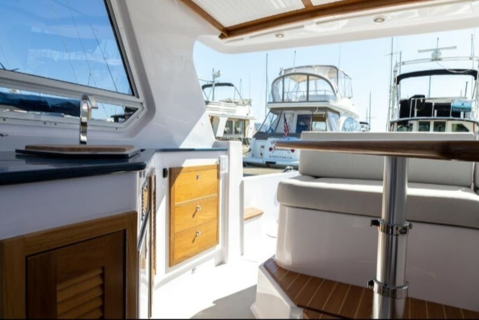 2020 Catalina  - Photo 15