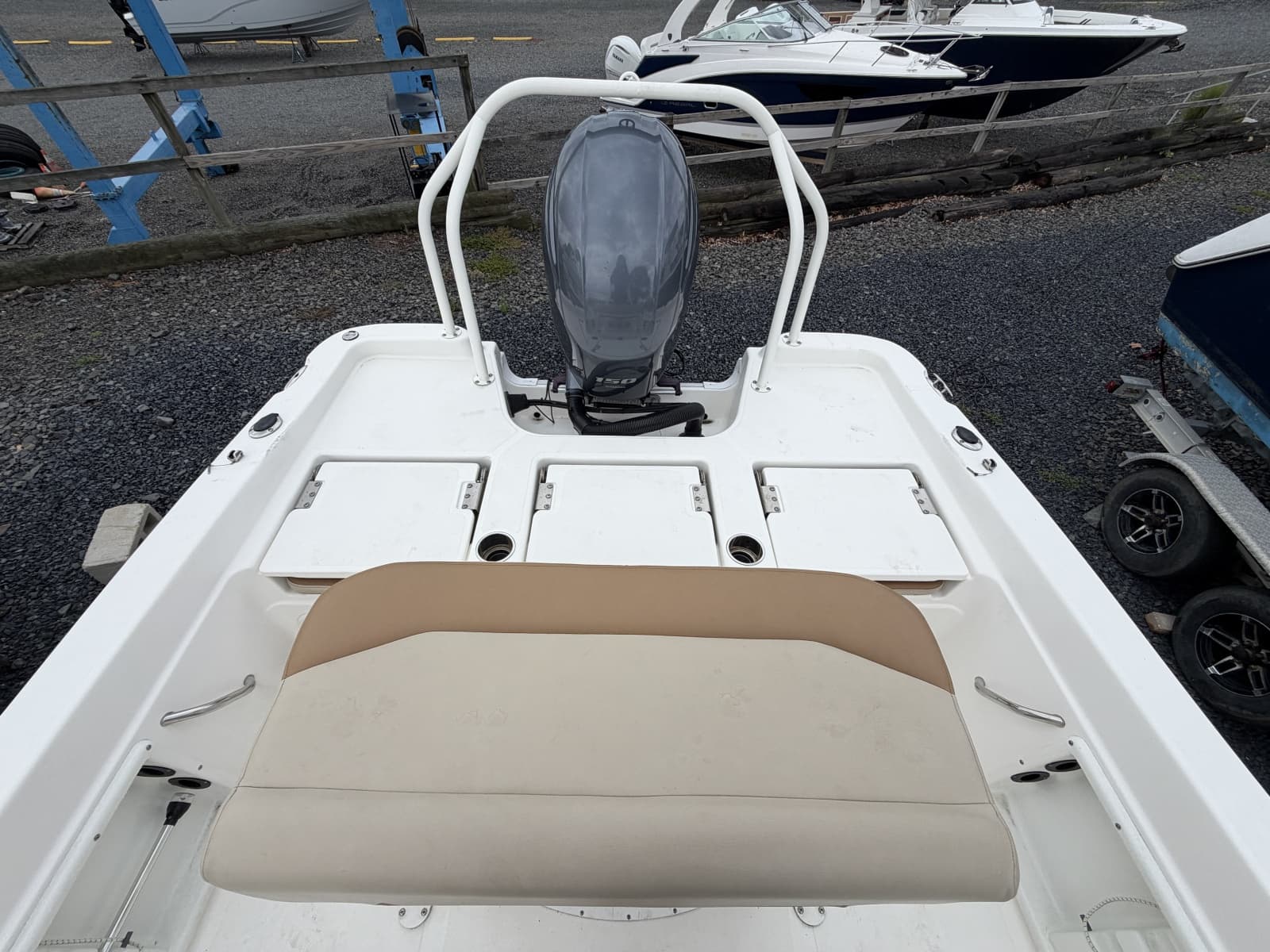 2023 NauticStar 211 Hybrid - Photo 3