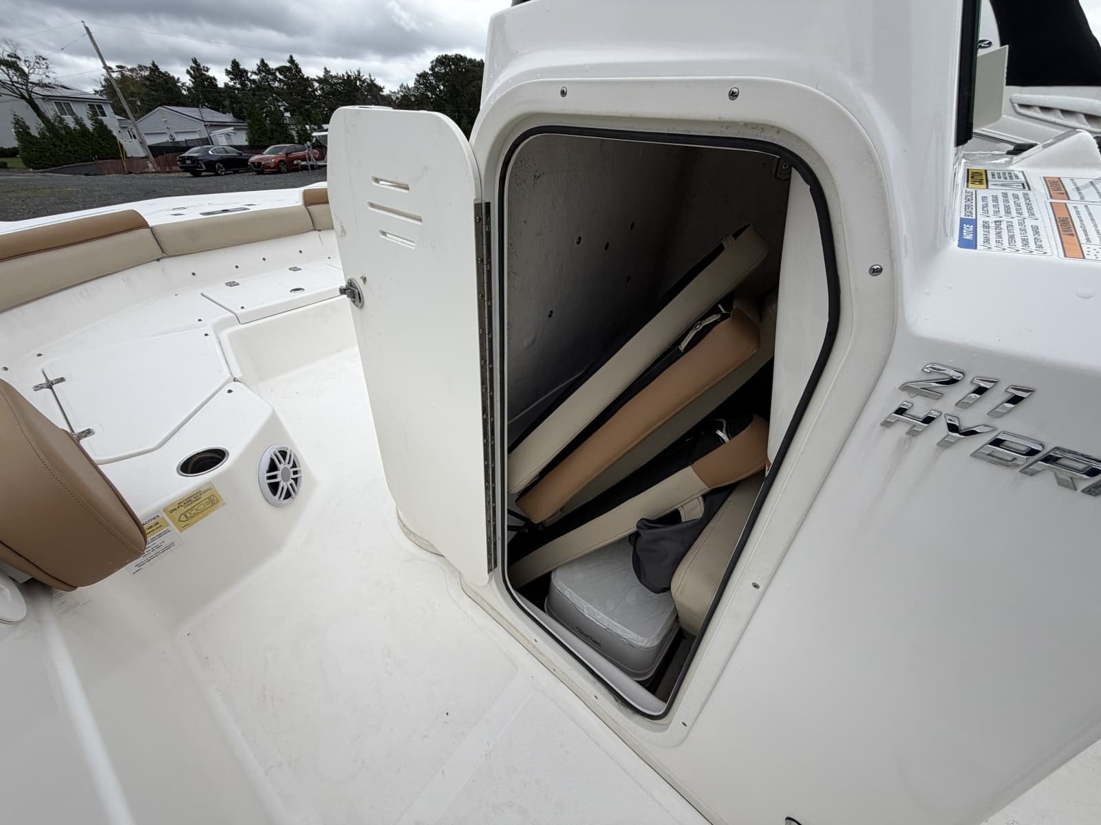 2023 NauticStar 211 Hybrid - Photo 9
