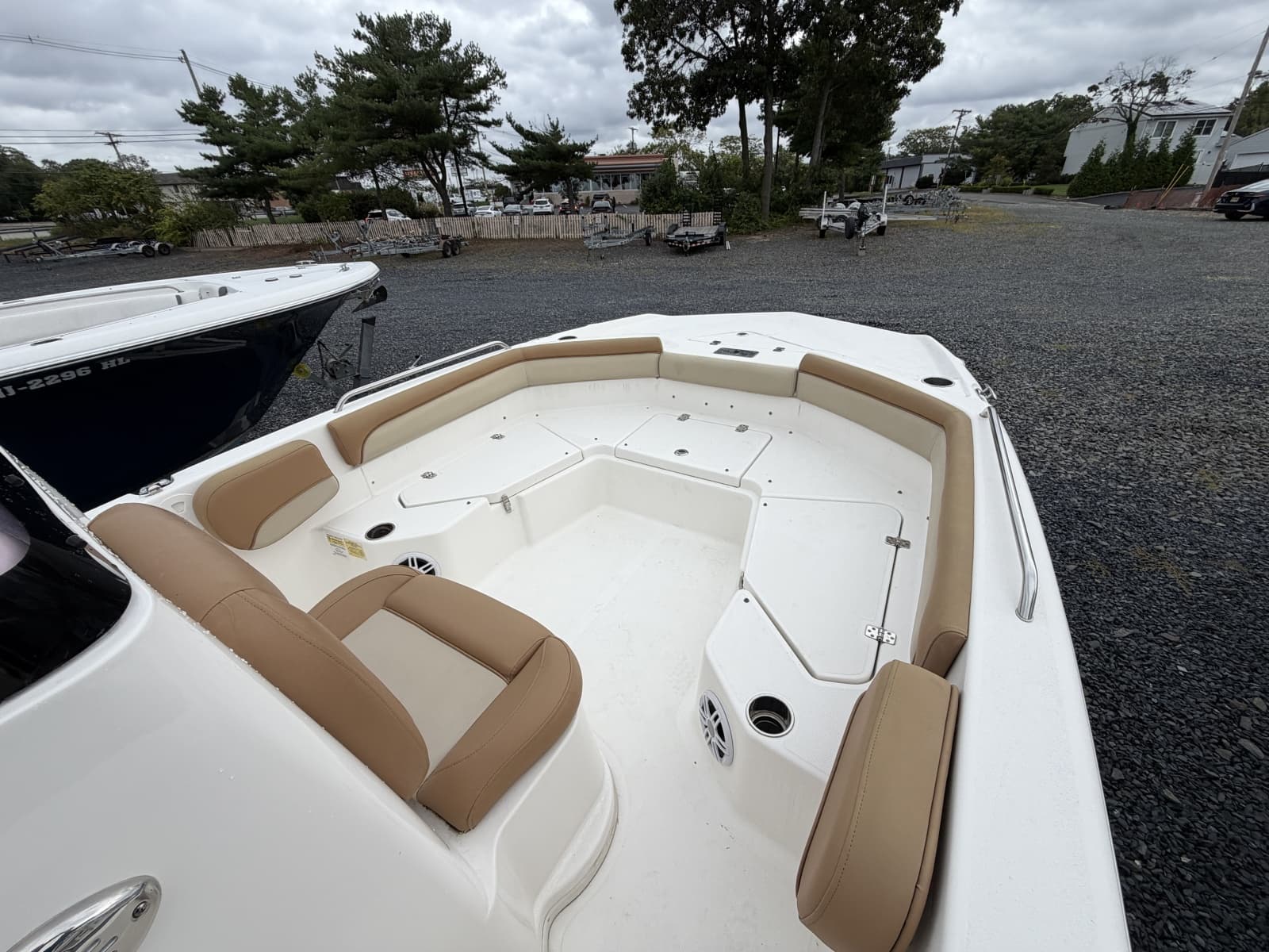 2023 NauticStar 211 Hybrid - Photo 14