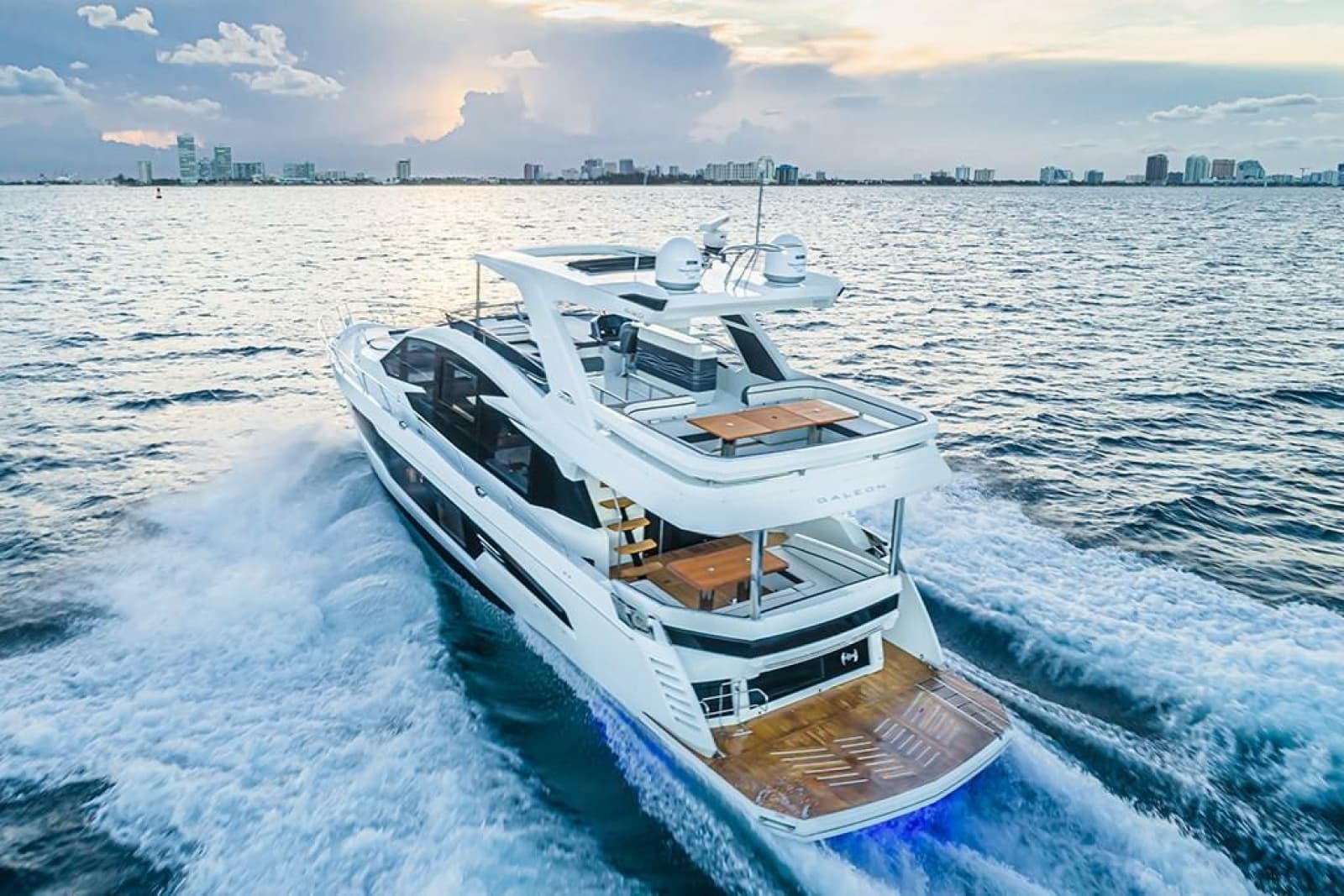 2025 Galeon 680 FLY - Photo 6