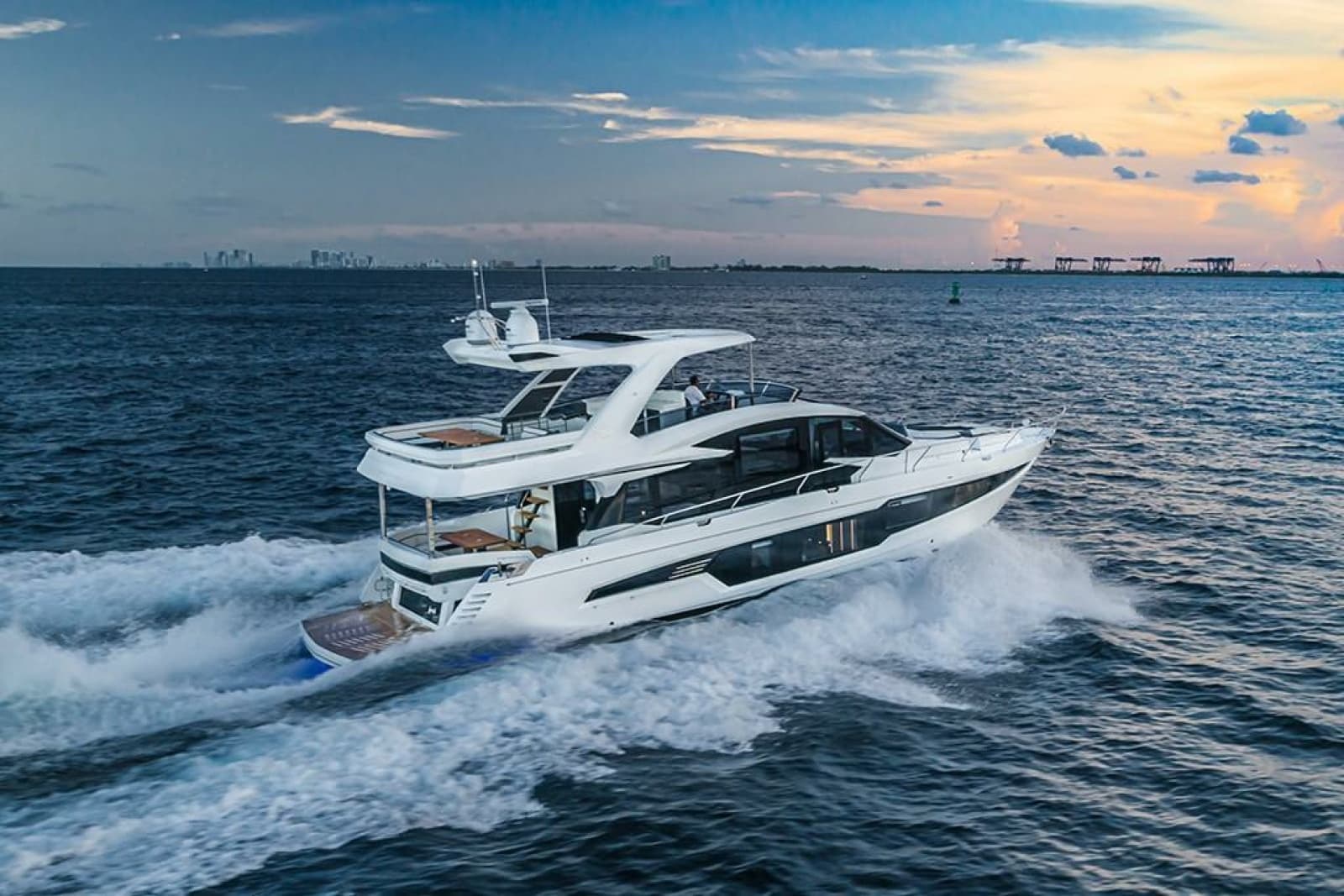 2025 Galeon 680 FLY - Photo 13