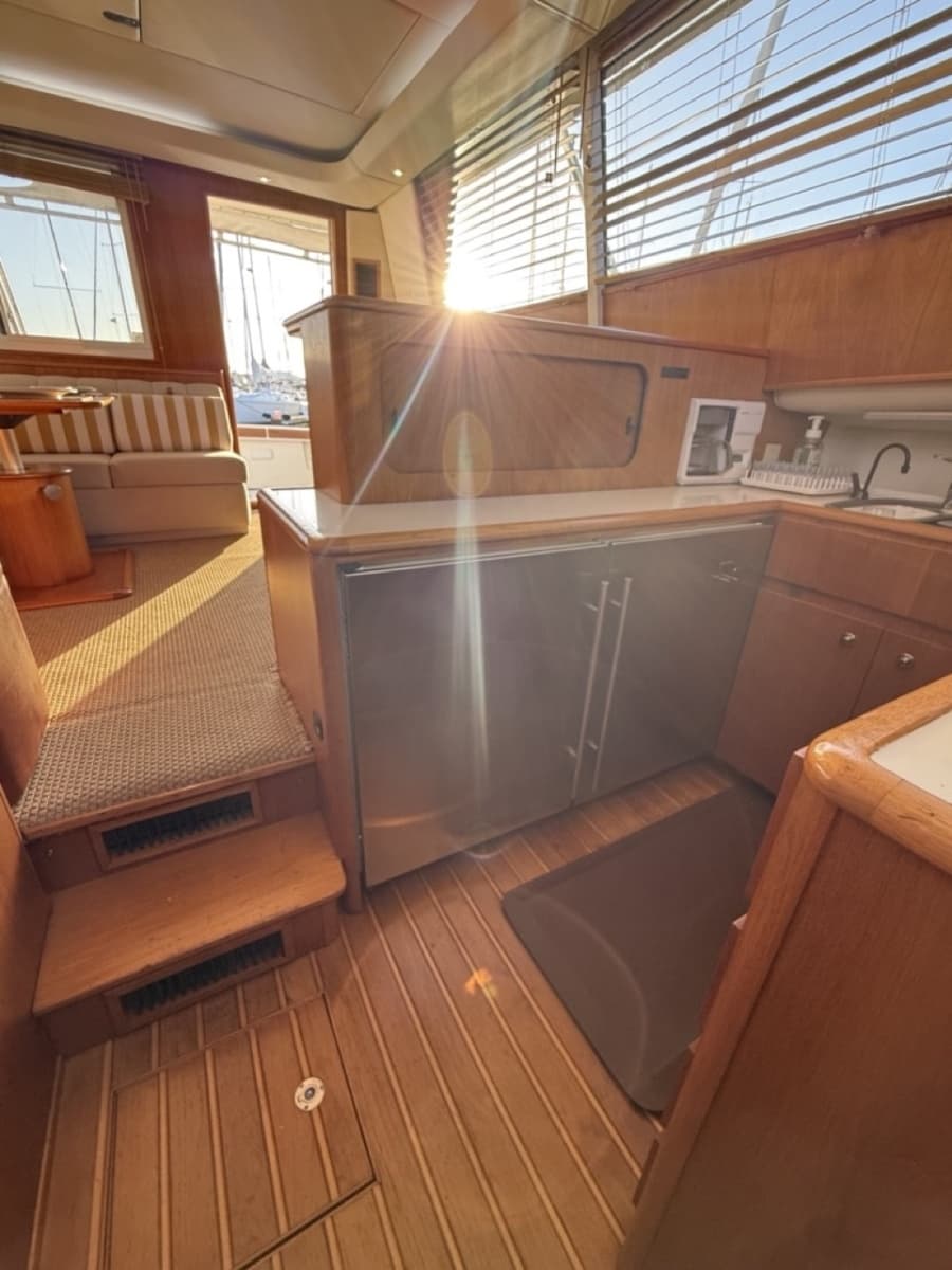 2000 Tiara Yachts  - Photo 8