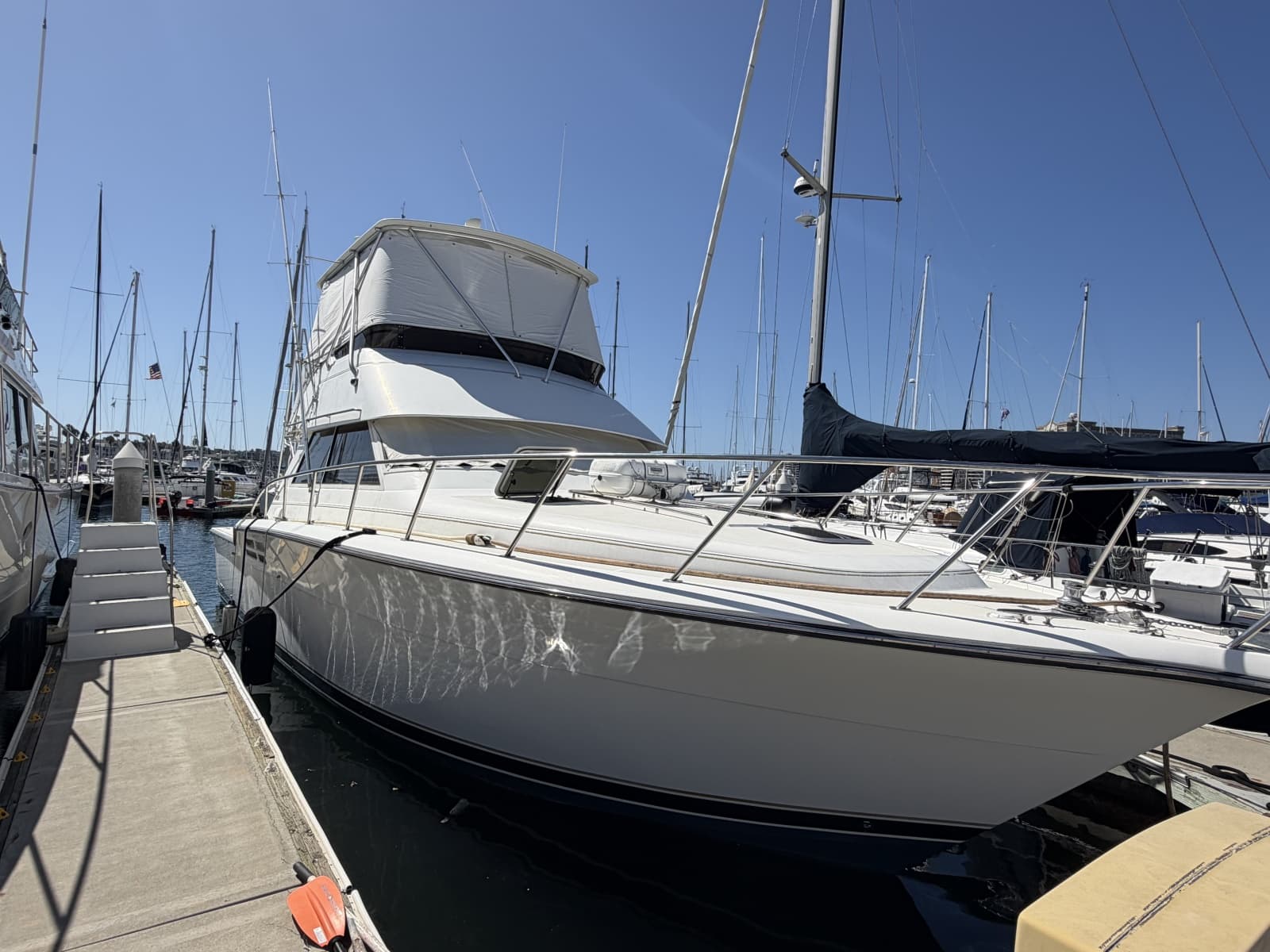 2000 Tiara Yachts  - Photo 1