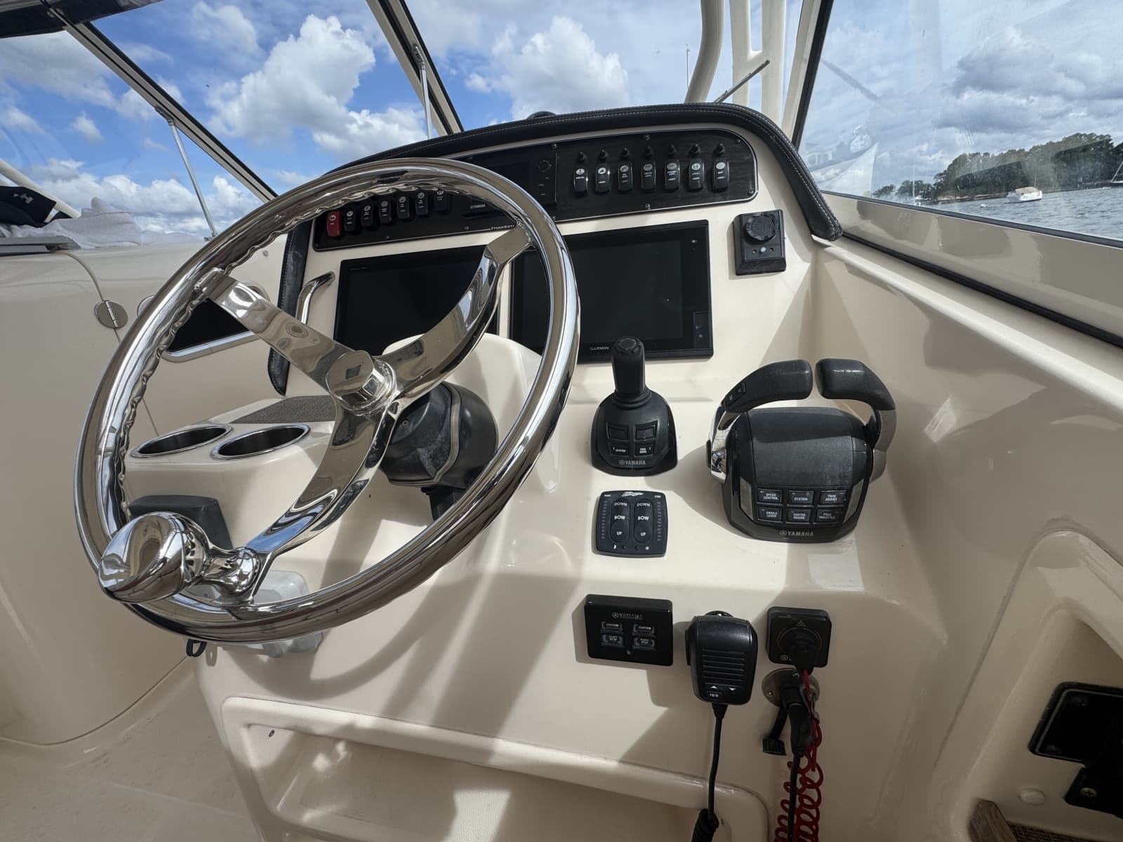 2017 Grady-White Freedom 307 - Photo 12