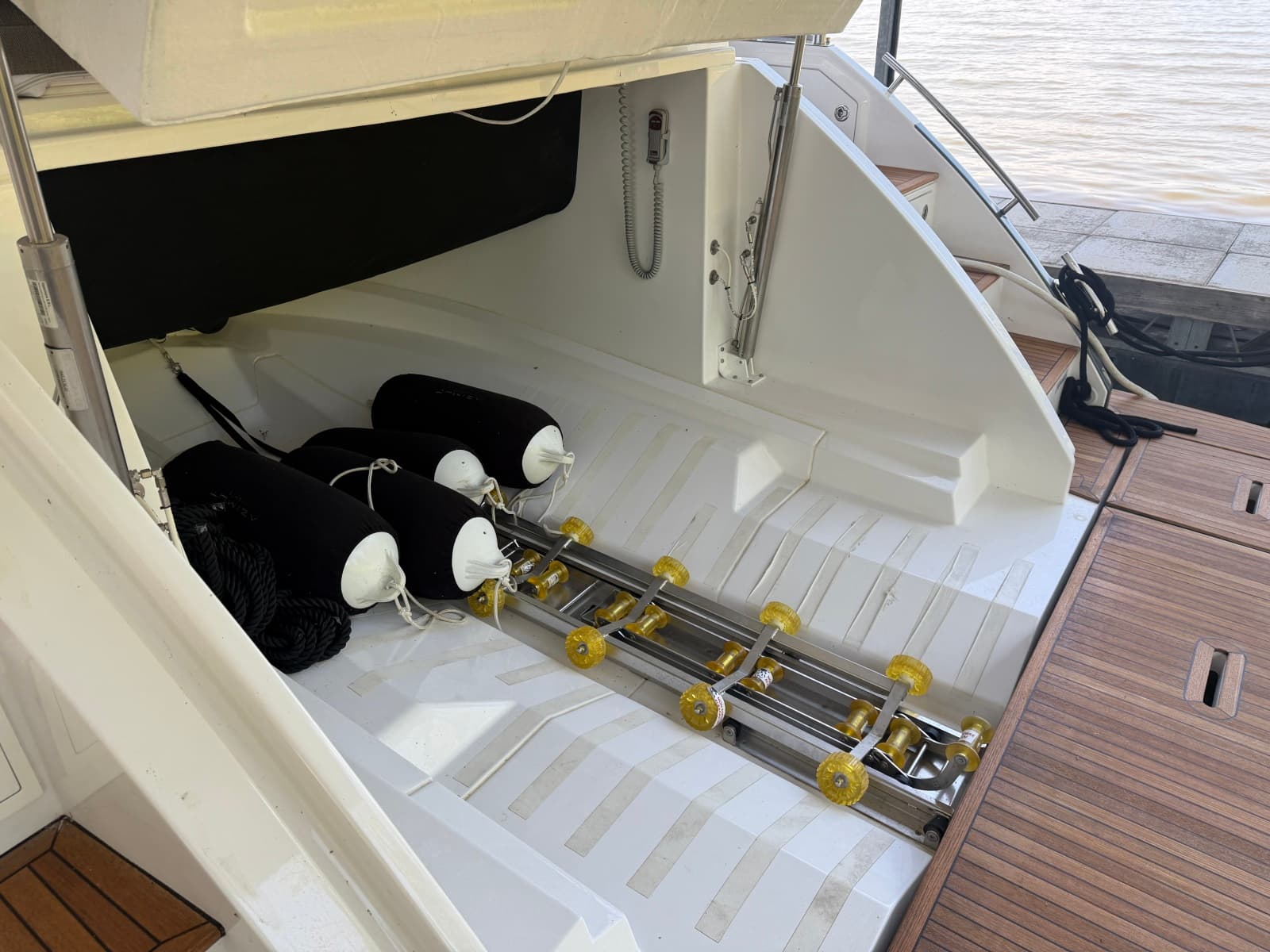 2023 Azimut S6 - Photo 23