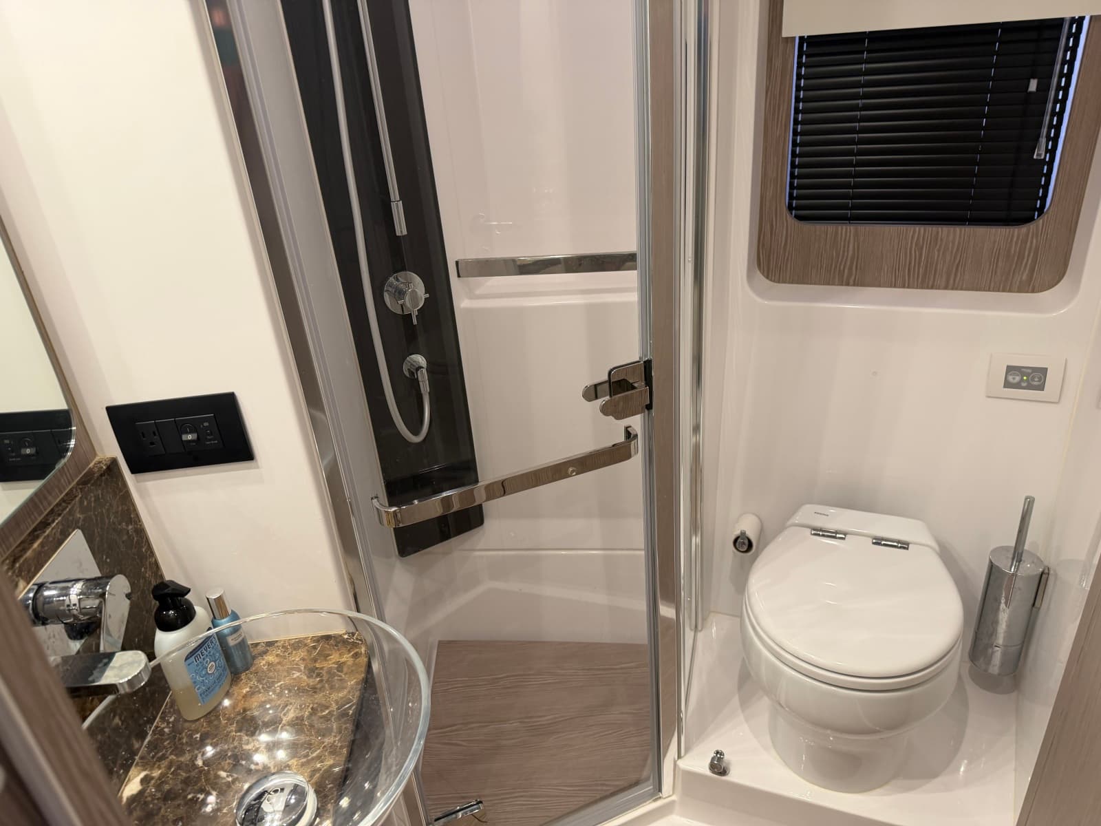 2023 Azimut S6 - Photo 53