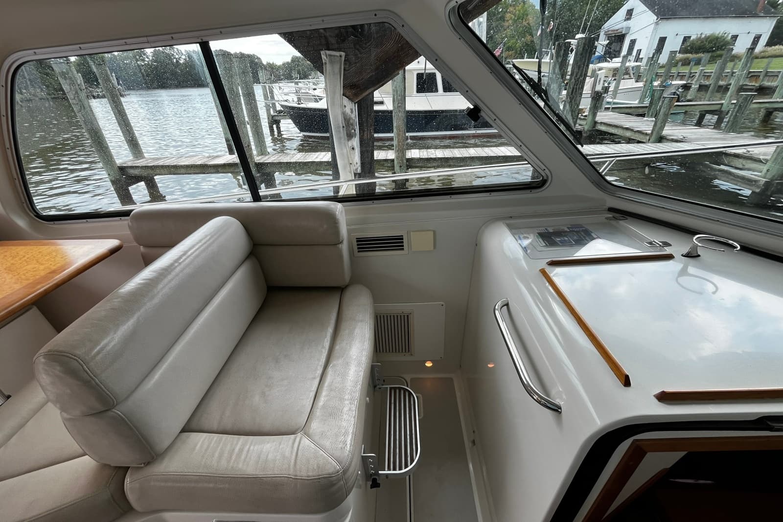 2009 Back Cove 33 - Photo 20