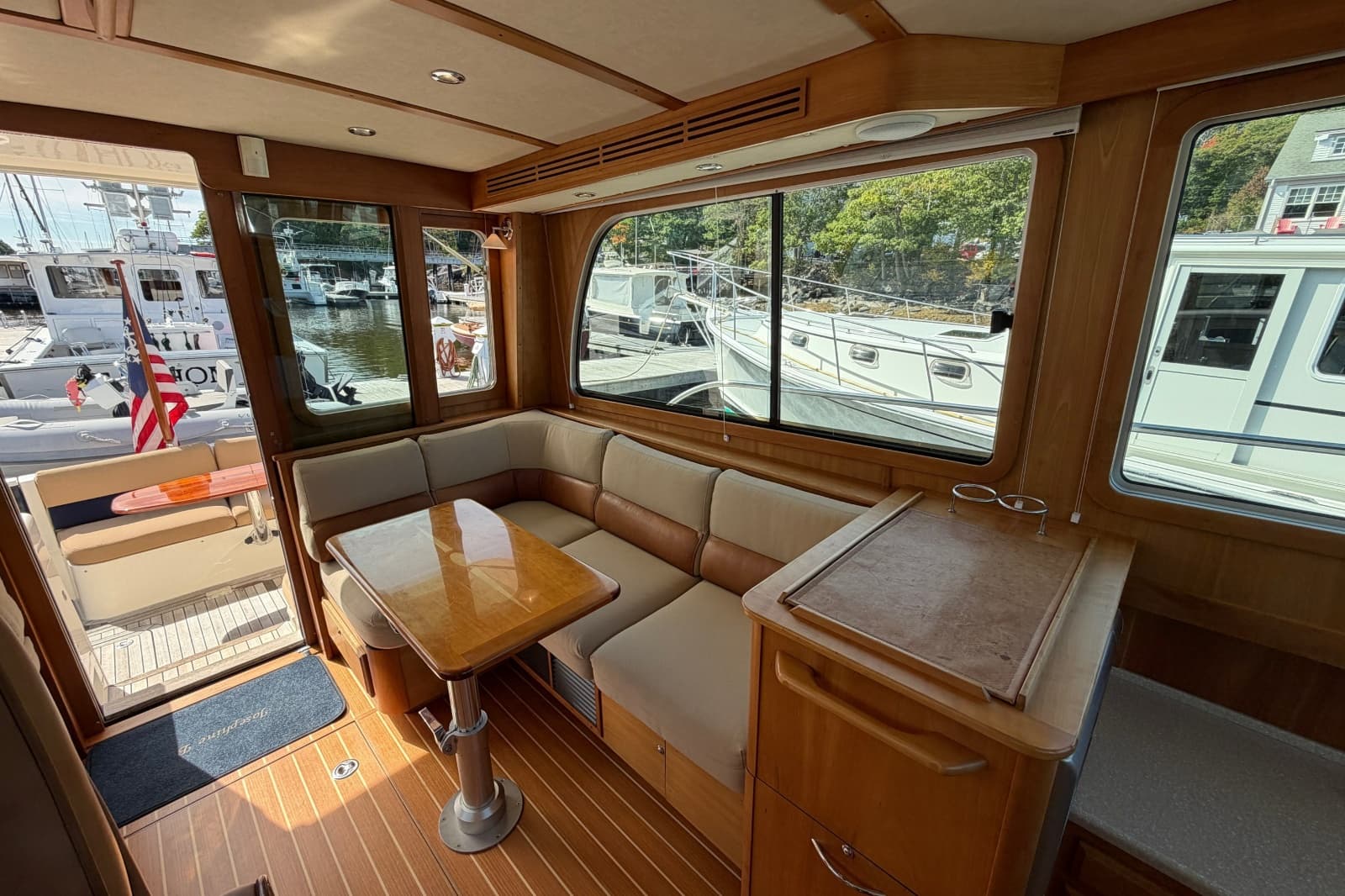 2011 Sabre 40 Sedan - Photo 20