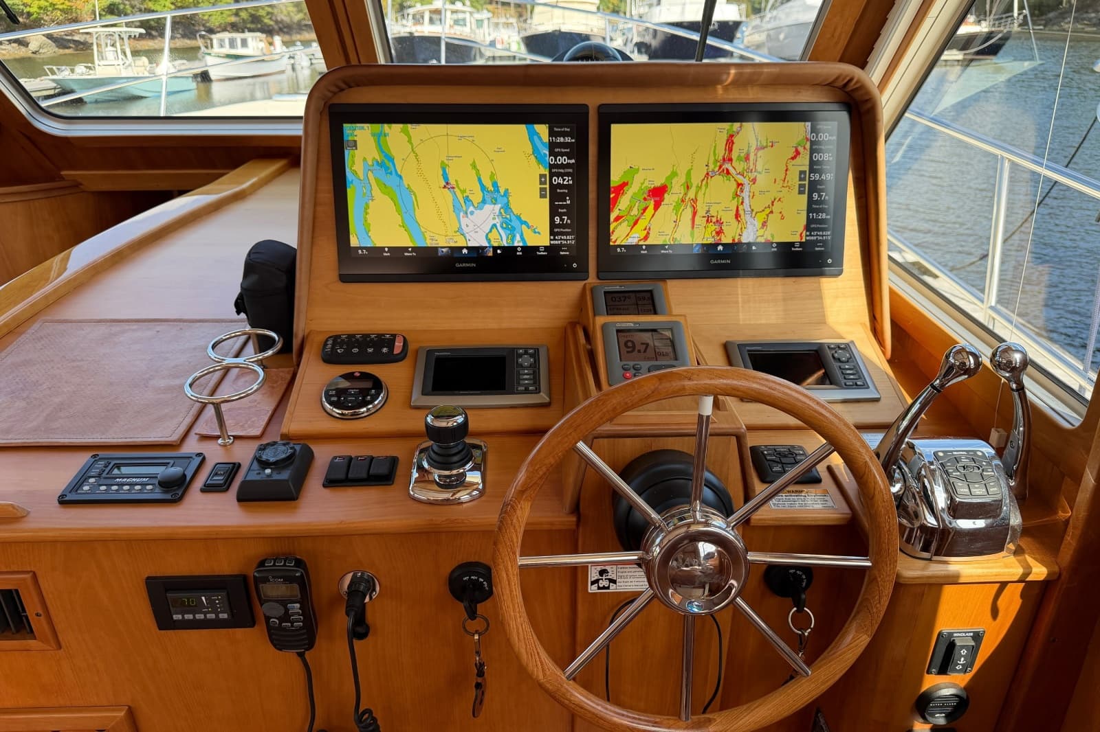 2011 Sabre 40 Sedan - Photo 3