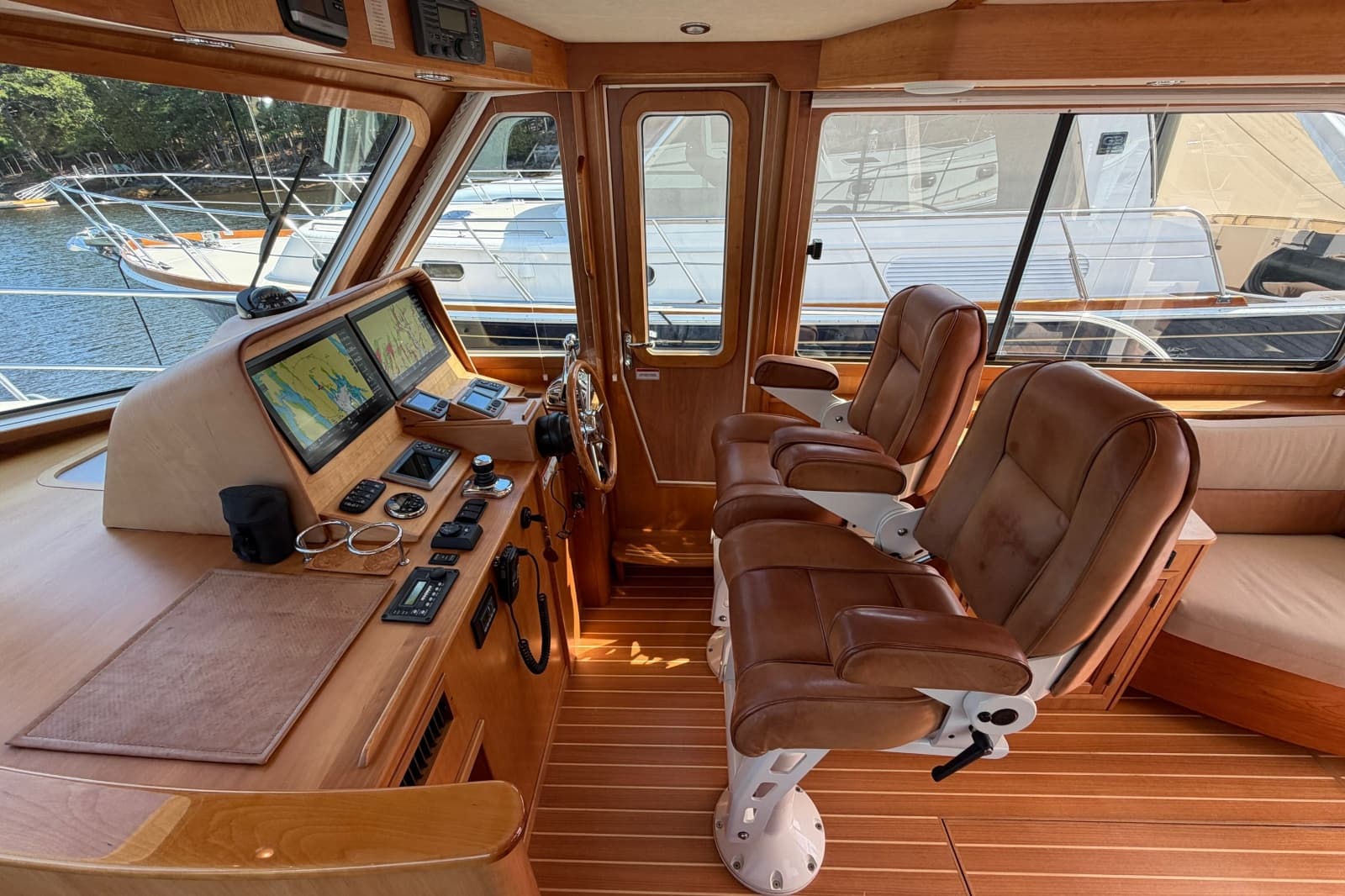 2011 Sabre 40 Sedan - Photo 30