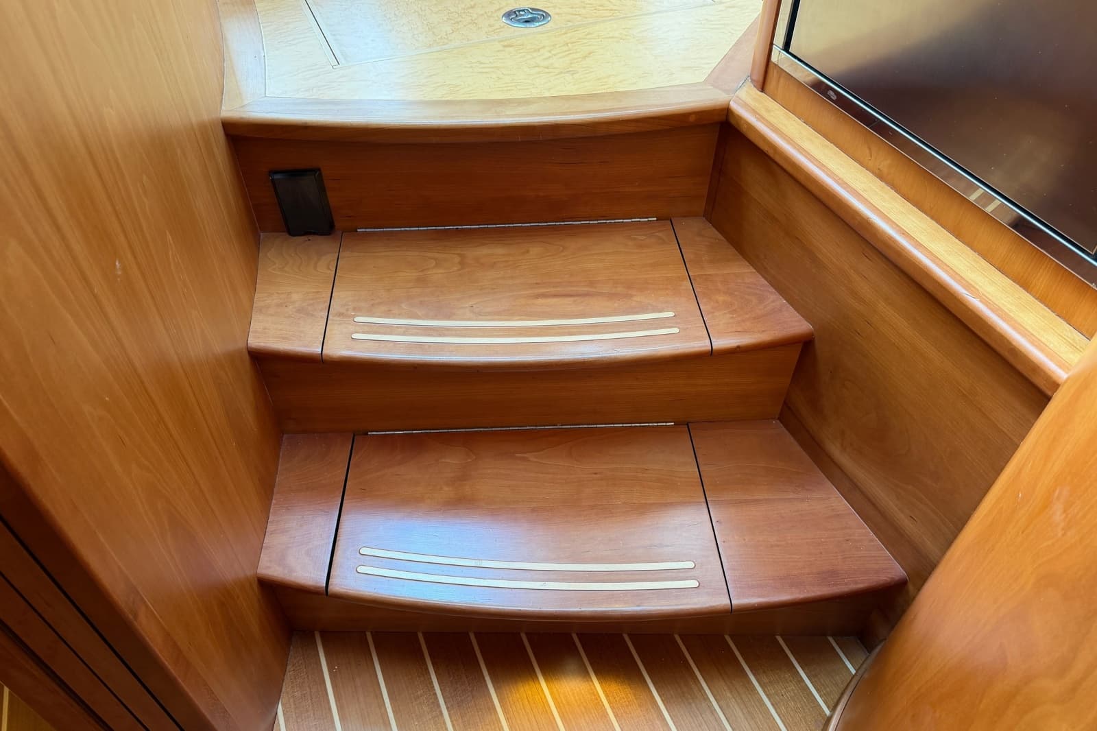 2011 Sabre 40 Sedan - Photo 66