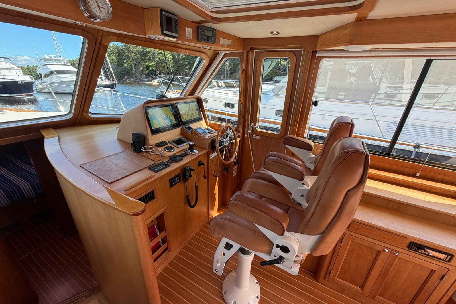 2011 Sabre 40 Sedan - Photo 29