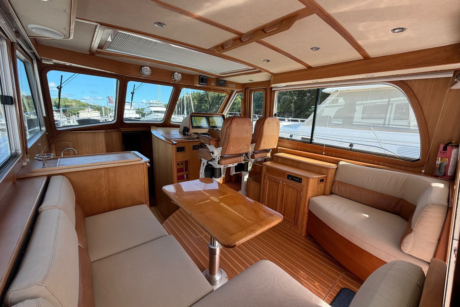 2011 Sabre 40 Sedan - Photo 19