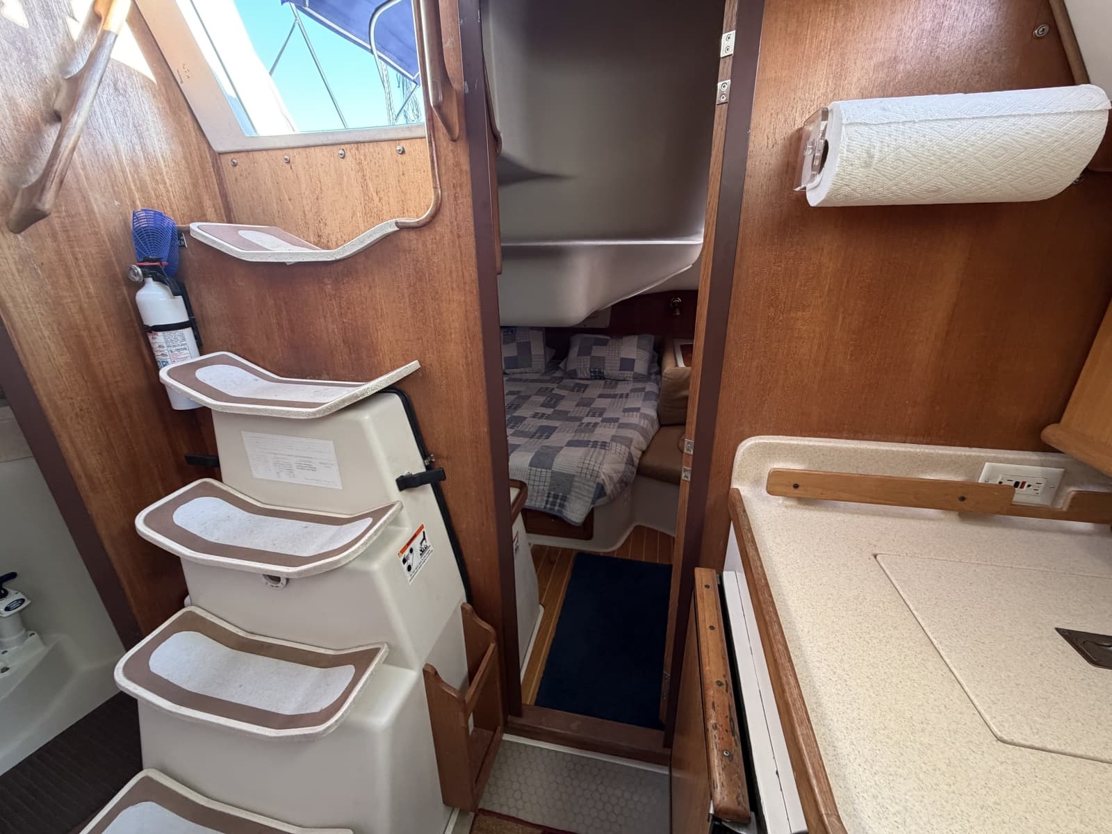 2001 Catalina 380 - Photo 64