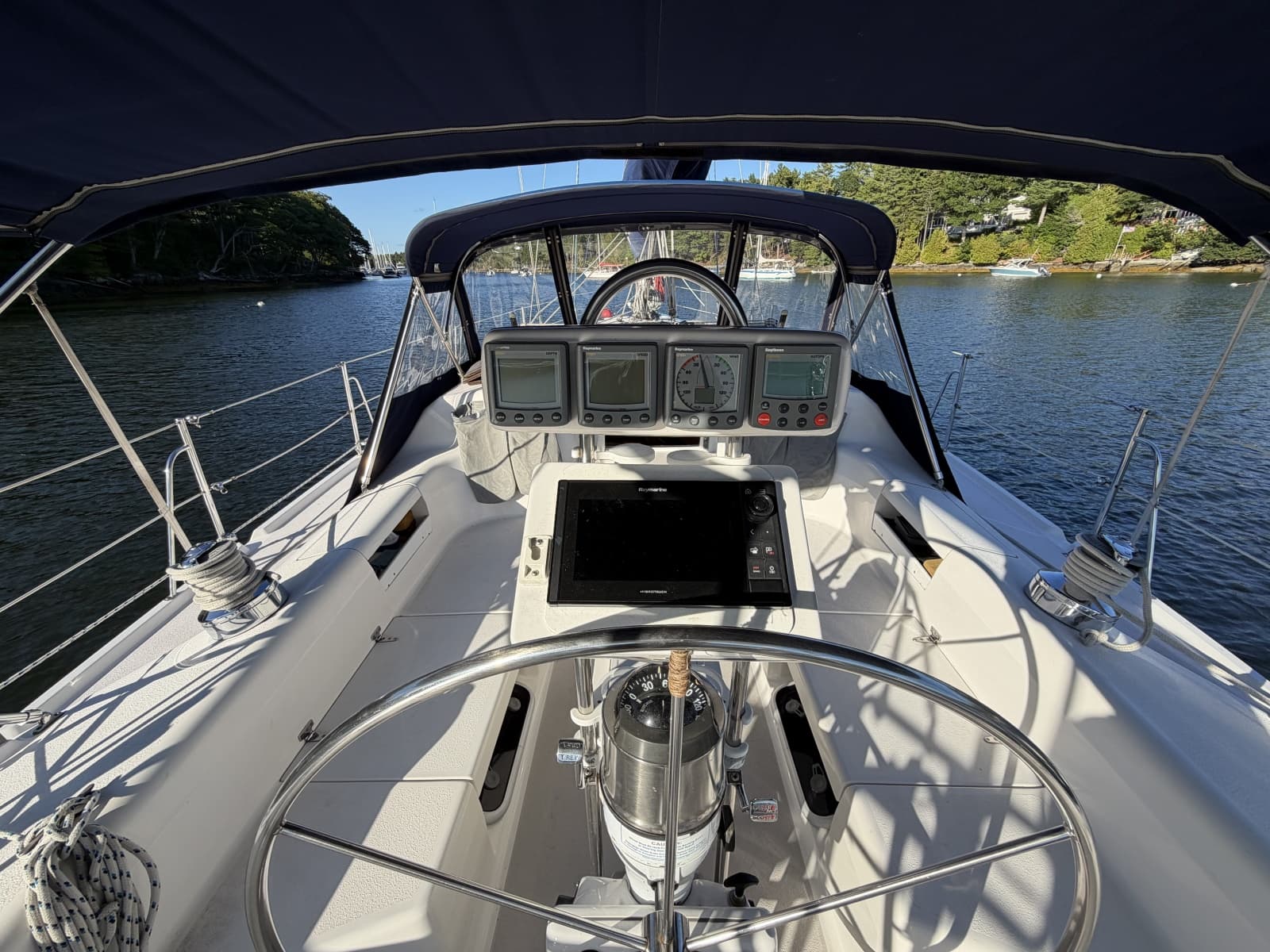 2001 Catalina 380 - Photo 29