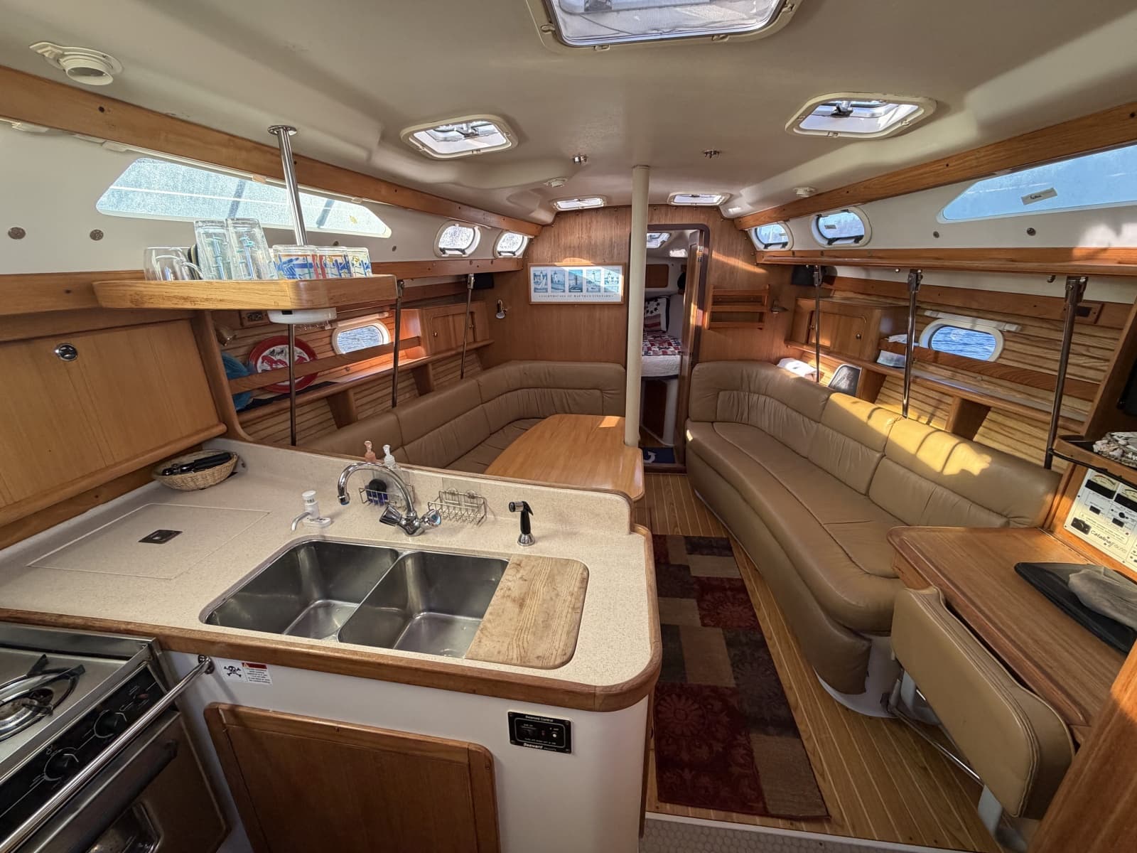 2001 Catalina 380 - Photo 3