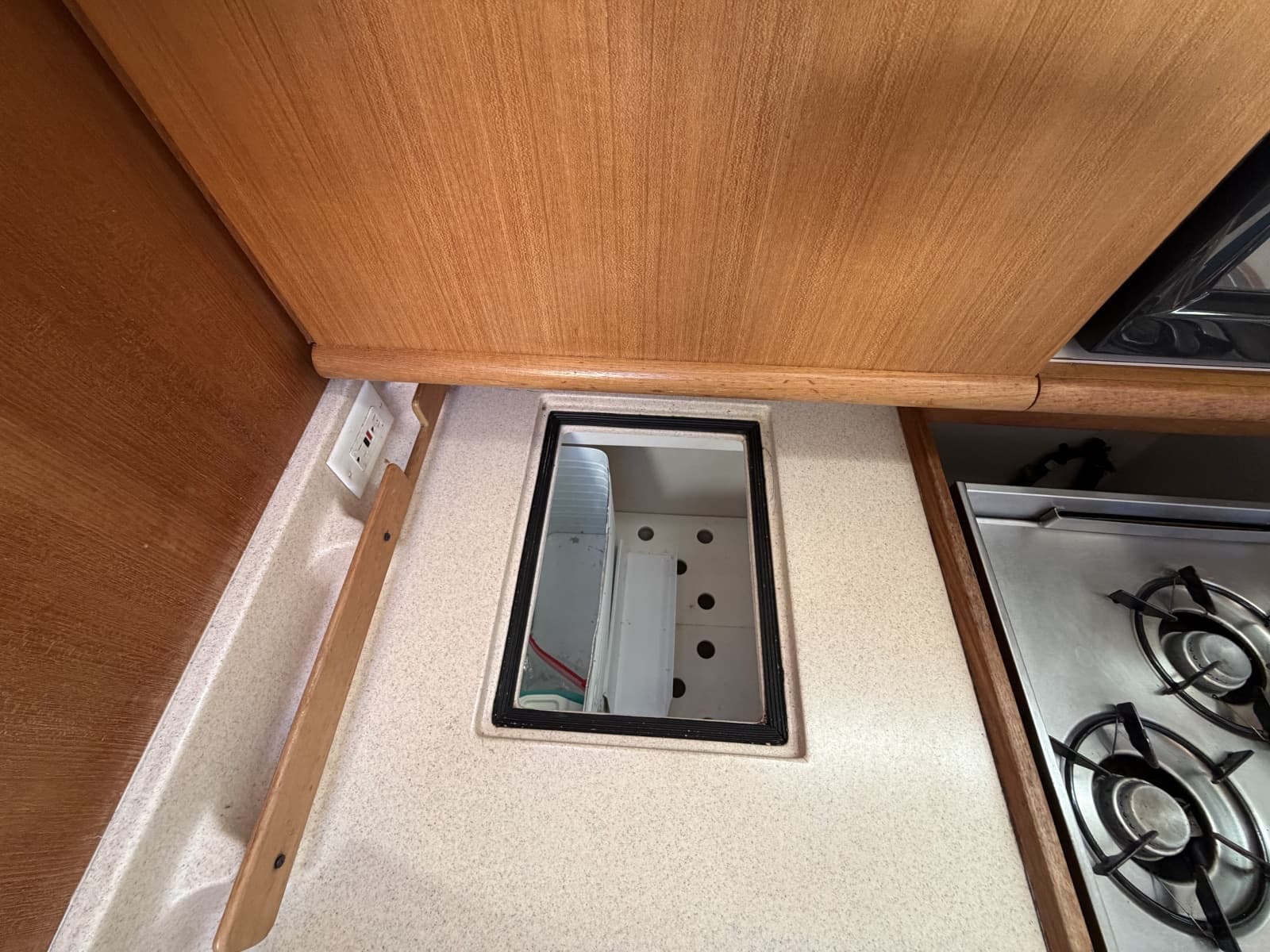 2001 Catalina 380 - Photo 40