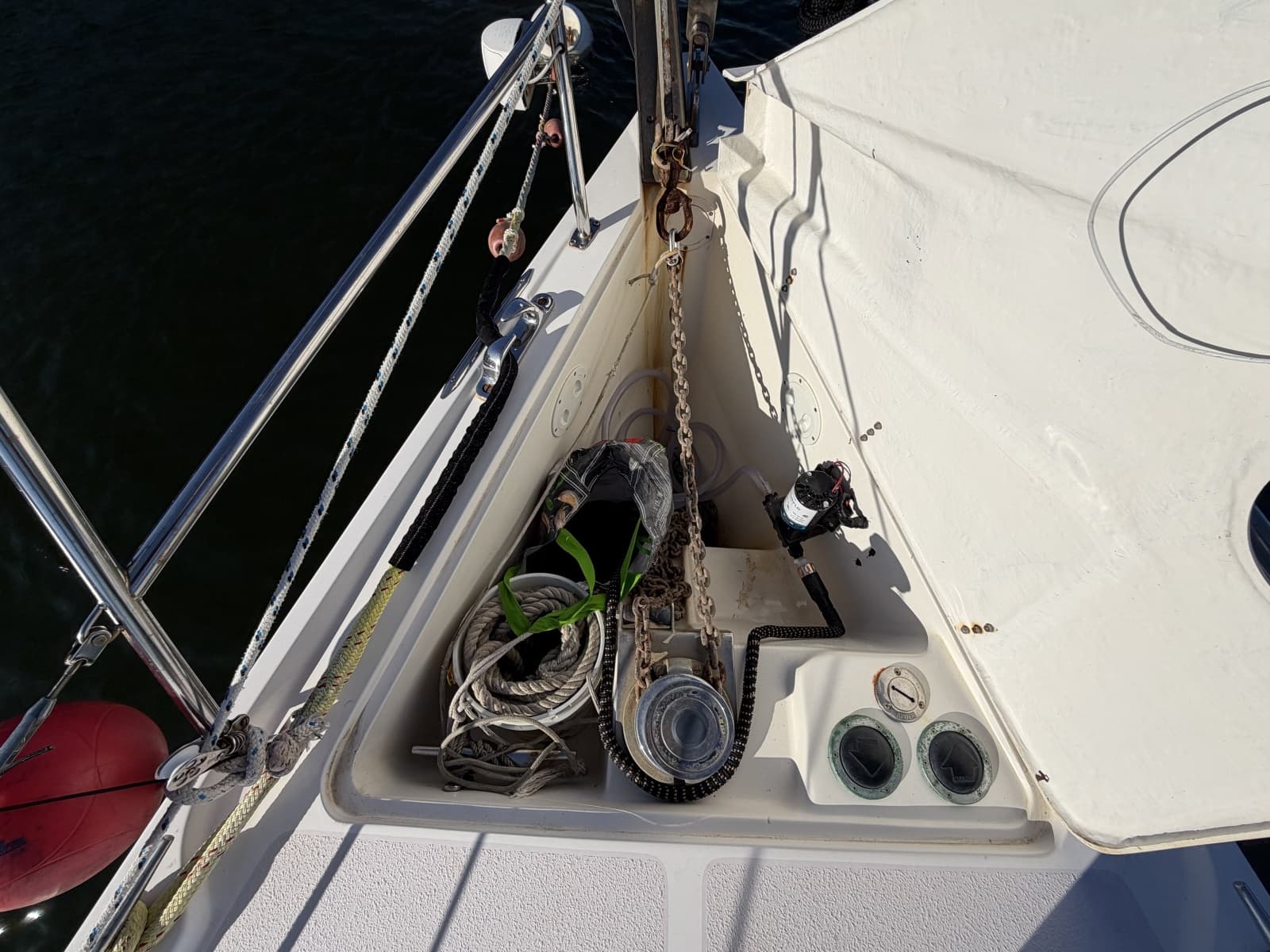 2001 Catalina 380 - Photo 79