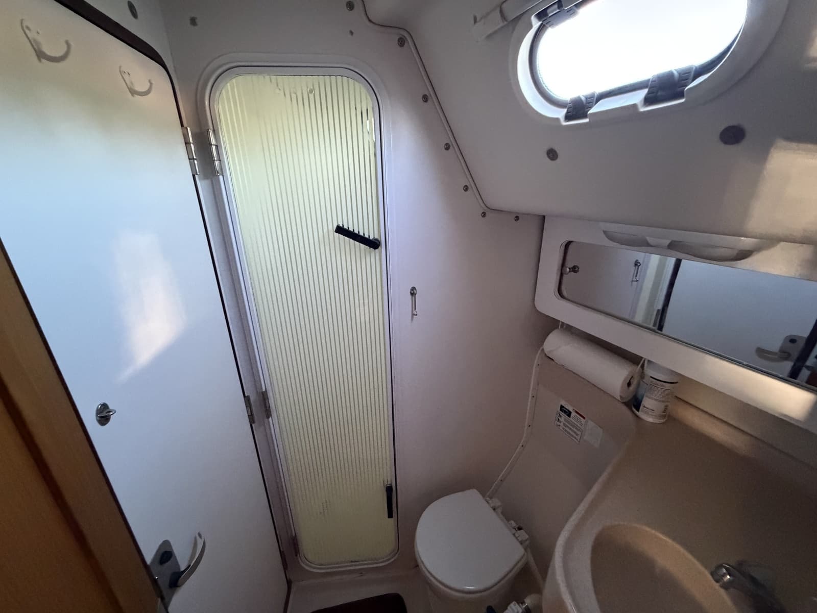 2001 Catalina 380 - Photo 60