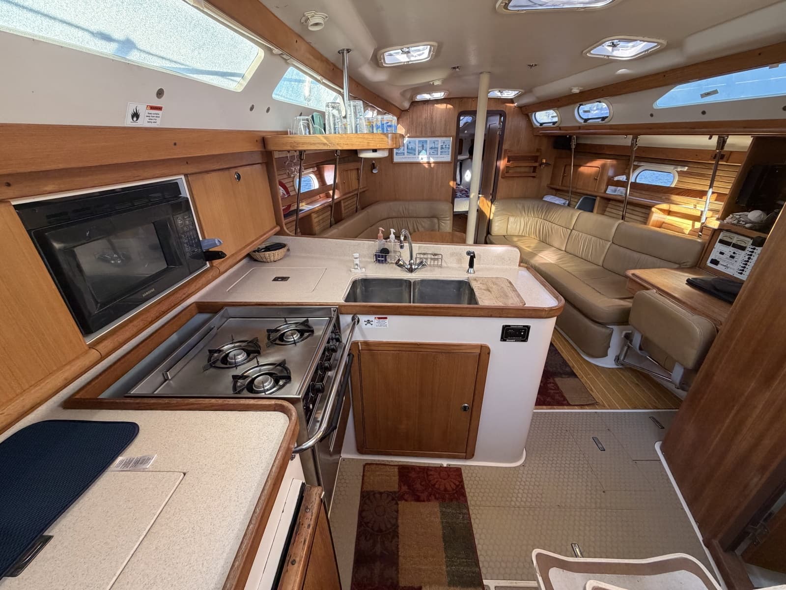 2001 Catalina 380 - Photo 42