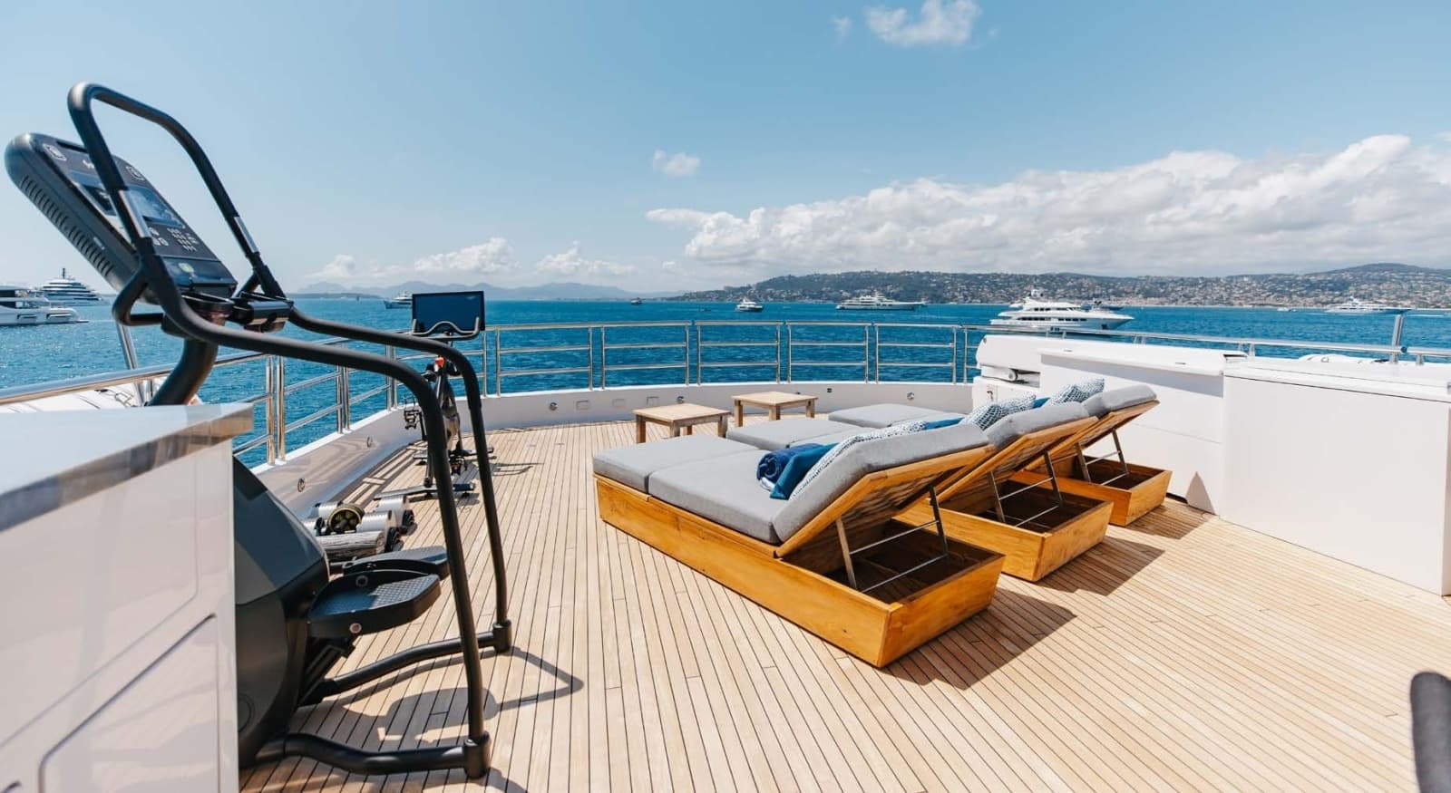 2012 Trinity Yachts Tri-Deck - Photo 46