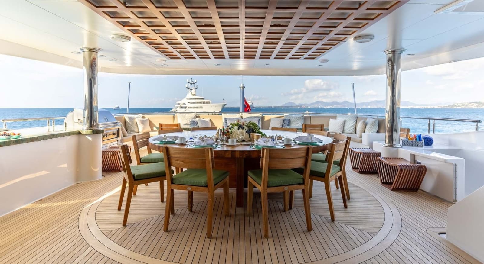 2012 Trinity Yachts Tri-Deck - Photo 39