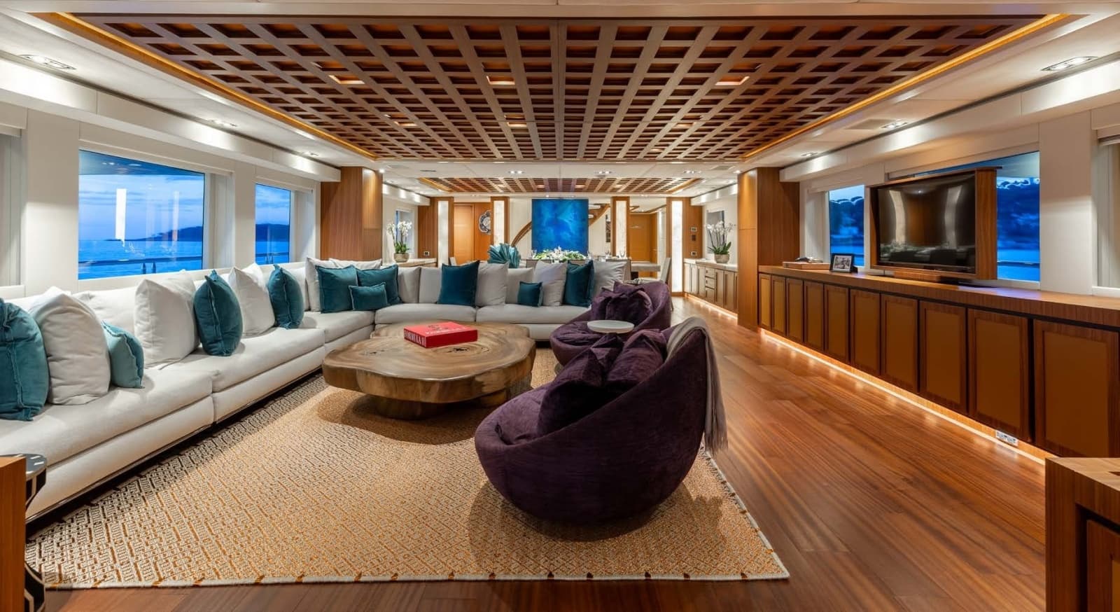 2012 Trinity Yachts Tri-Deck - Photo 10