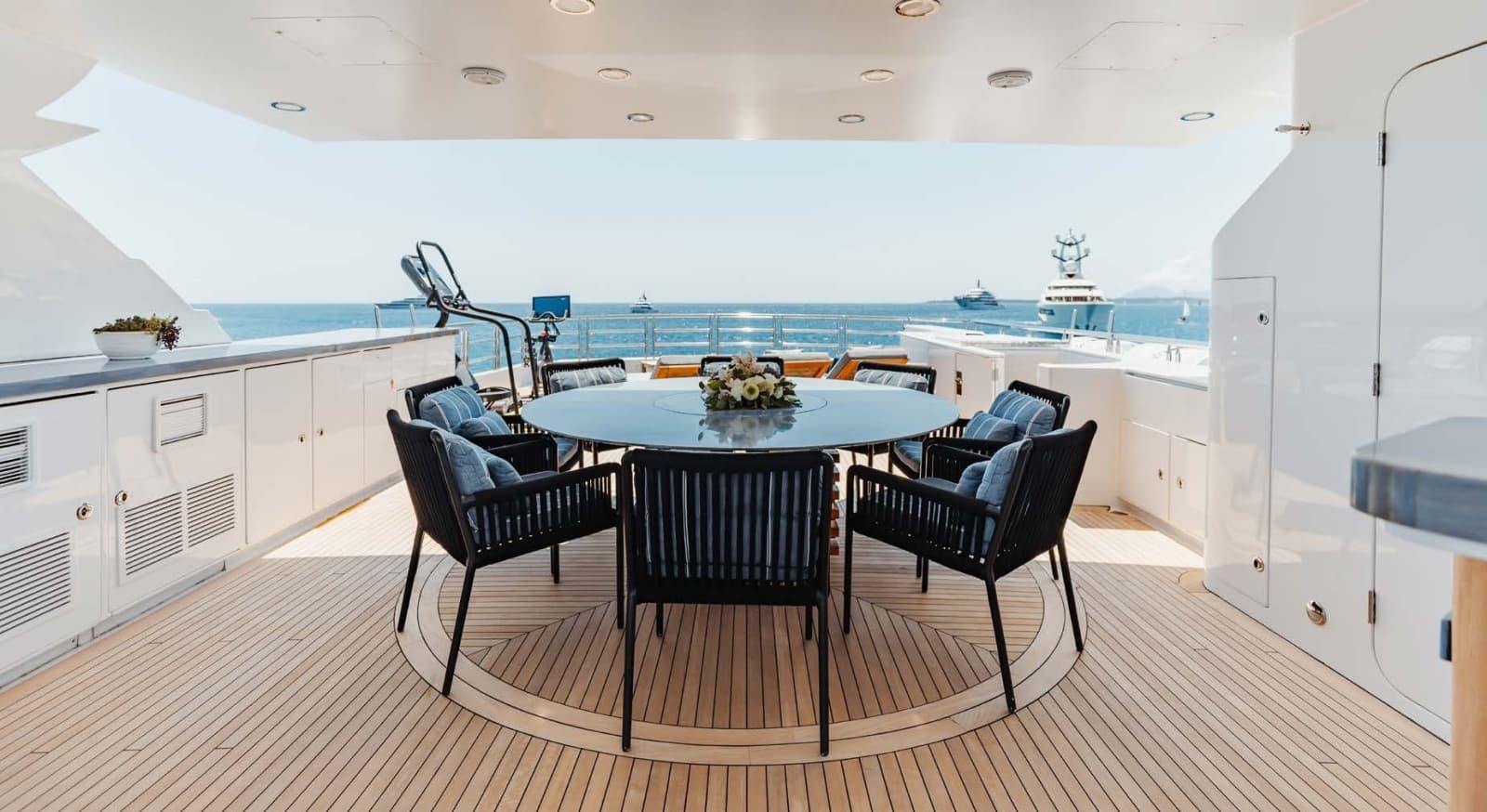 2012 Trinity Yachts Tri-Deck - Photo 49