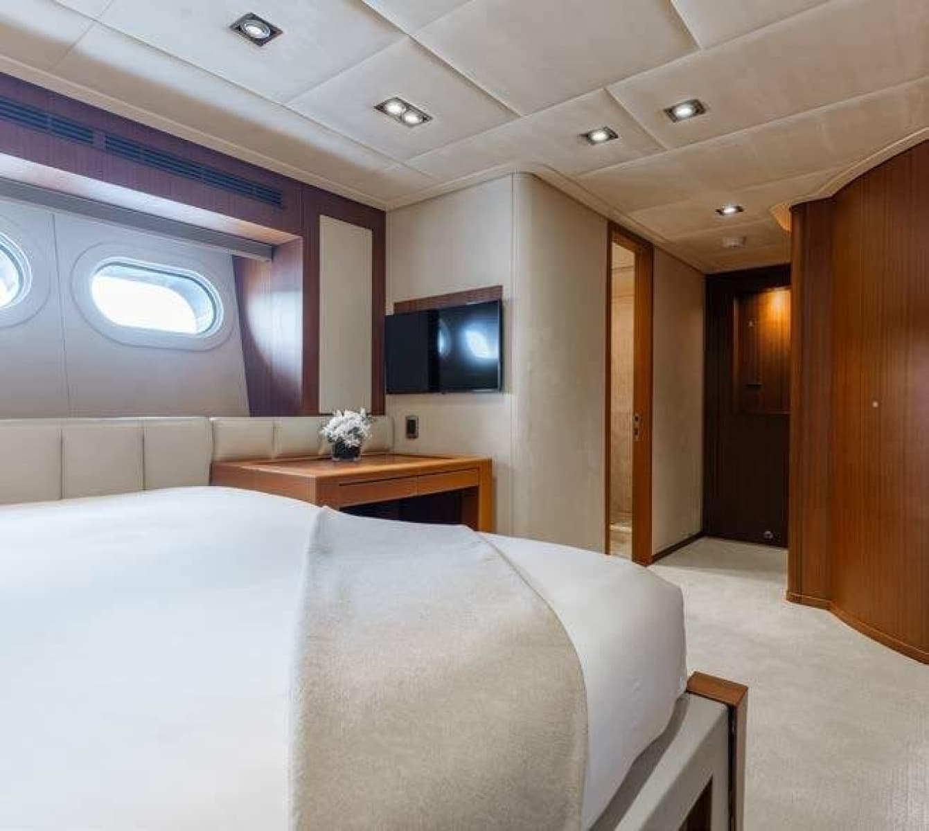 2012 Trinity Yachts Tri-Deck - Photo 37