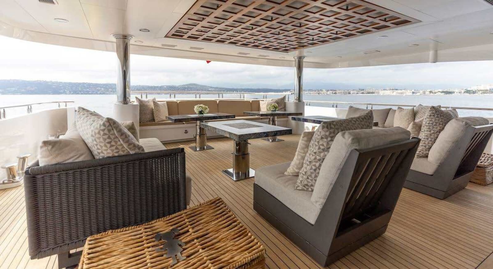 2012 Trinity Yachts Tri-Deck - Photo 8
