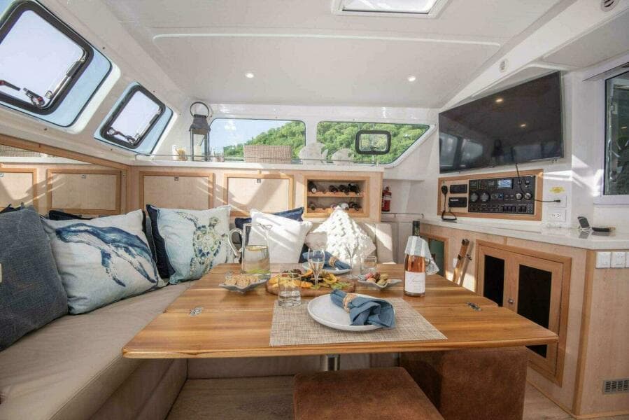 2023 Royal Cape Catamarans 570 Flybridge - Photo 10