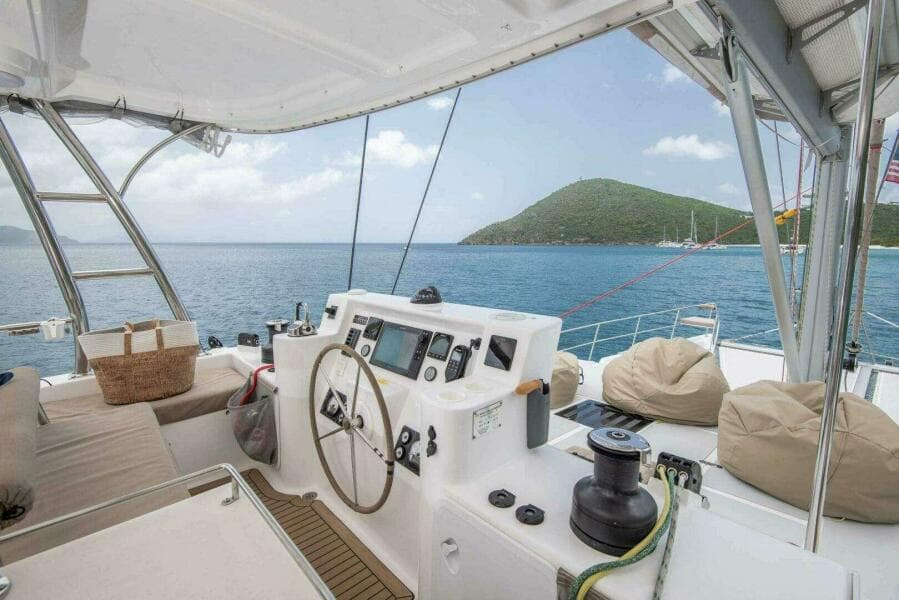 2023 Royal Cape Catamarans 570 Flybridge - Photo 20